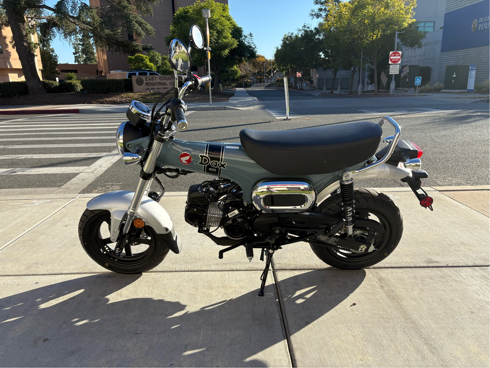 ホンダ　dax 125 Dax 125 | Retro Small Motorcycle | Honda