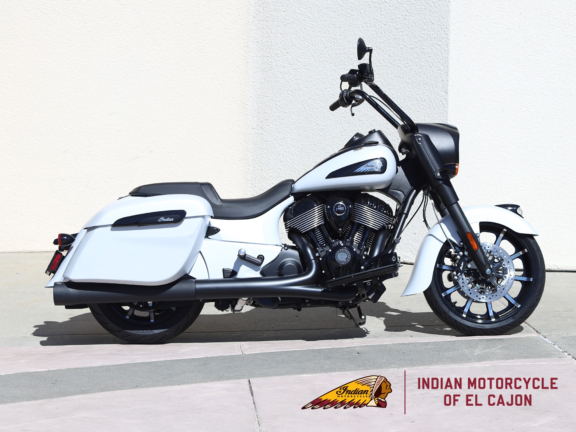 2026 Indian Motorcycle Springfield® Dark Horse®
