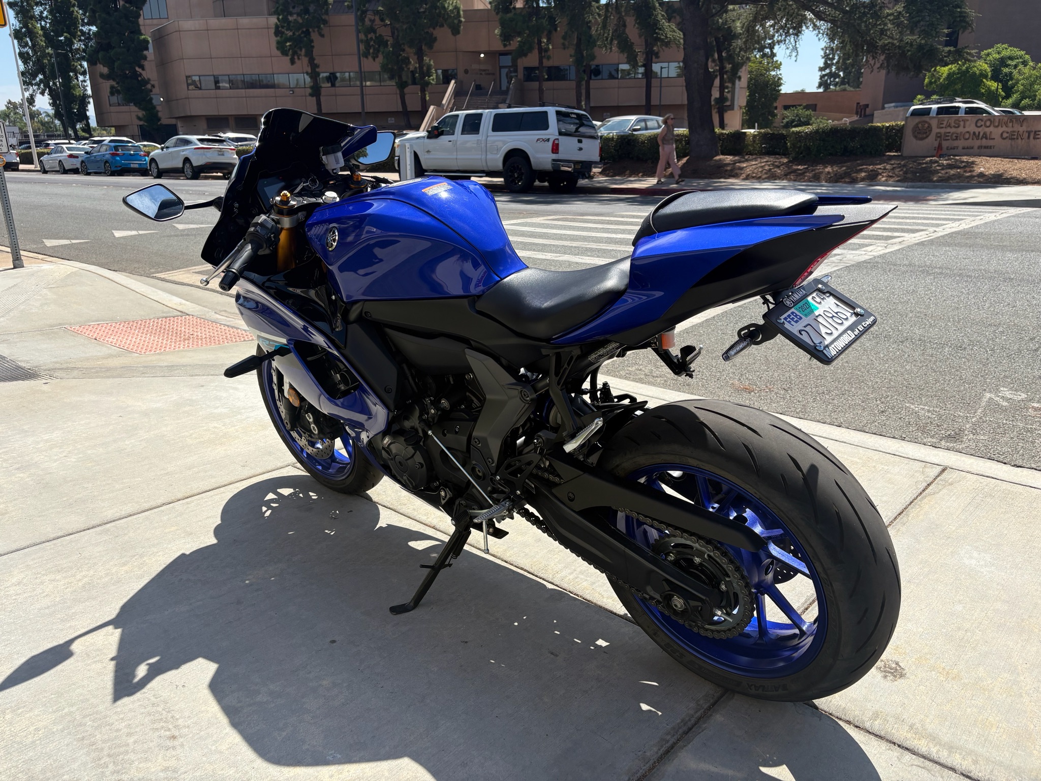 2025 Yamaha YZF-R7 6