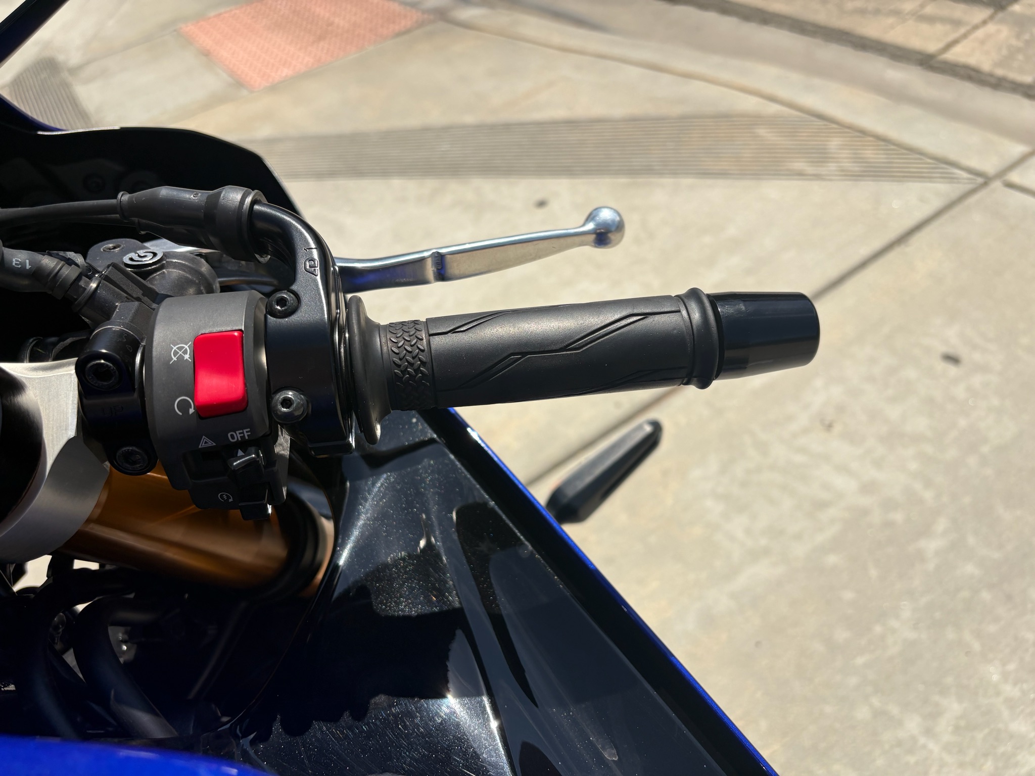 2025 Yamaha YZF-R7 11