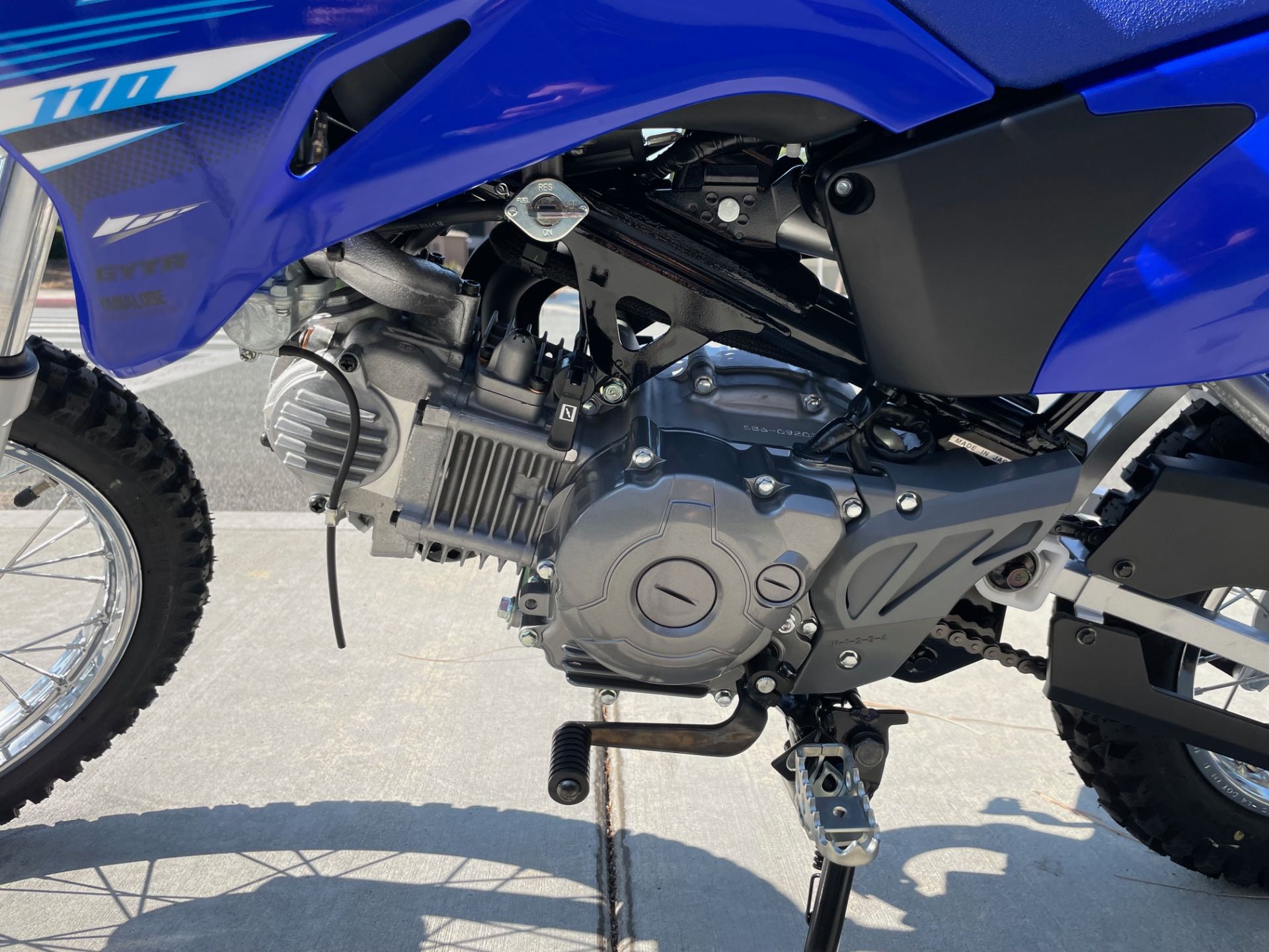 2025 Yamaha TT-R110E 12