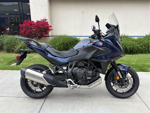 New 2025 Honda NT1100 DCT | Motorcycles in EL Cajon CA | N/A Pearl