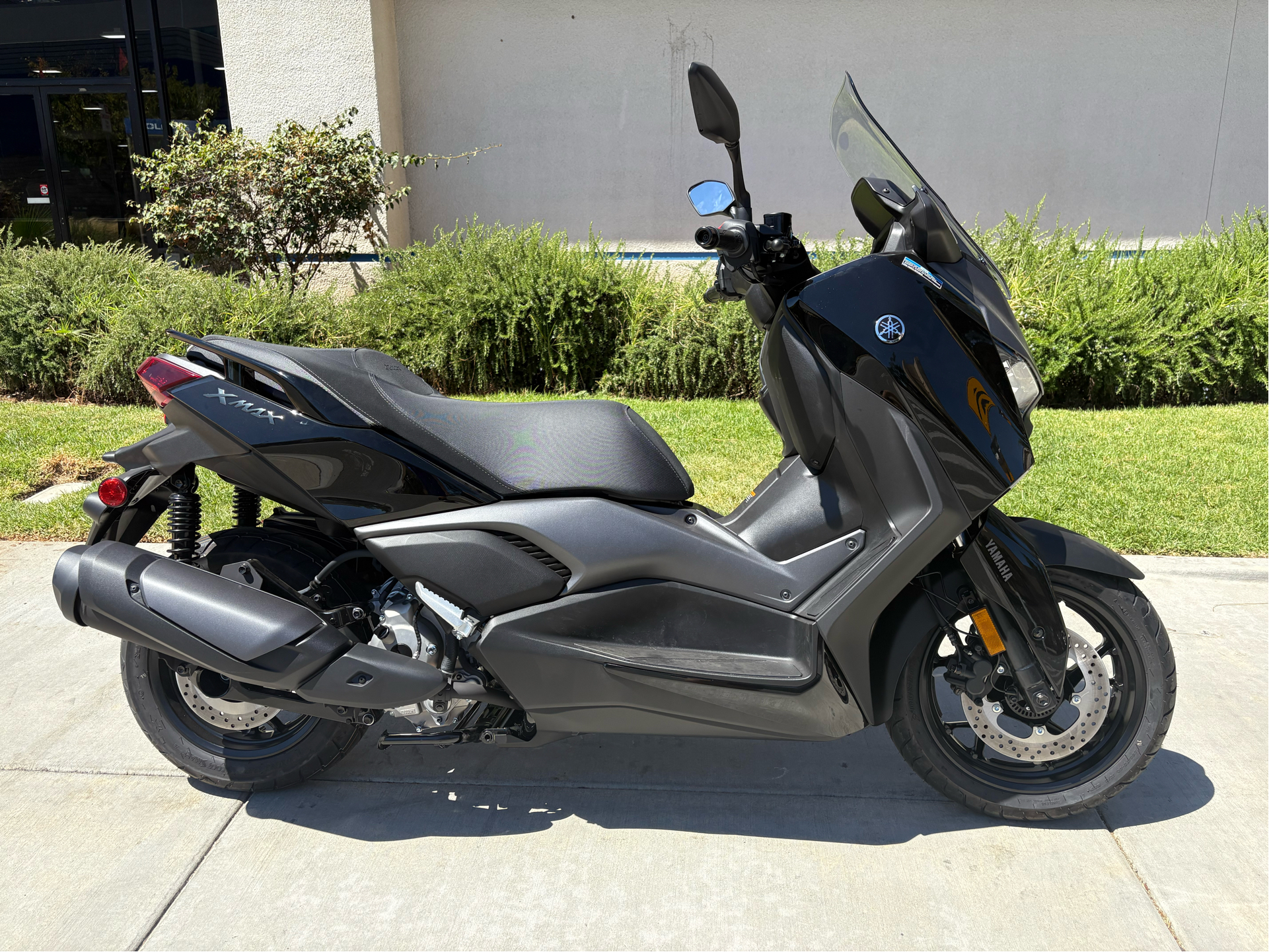 New 2025 Yamaha XMAX Scooters in EL Cajon CA OO1024 Midnight Black