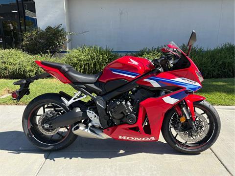 New 2025 Honda CBR650R E-Clutch | Motorcycles in EL Cajon CA