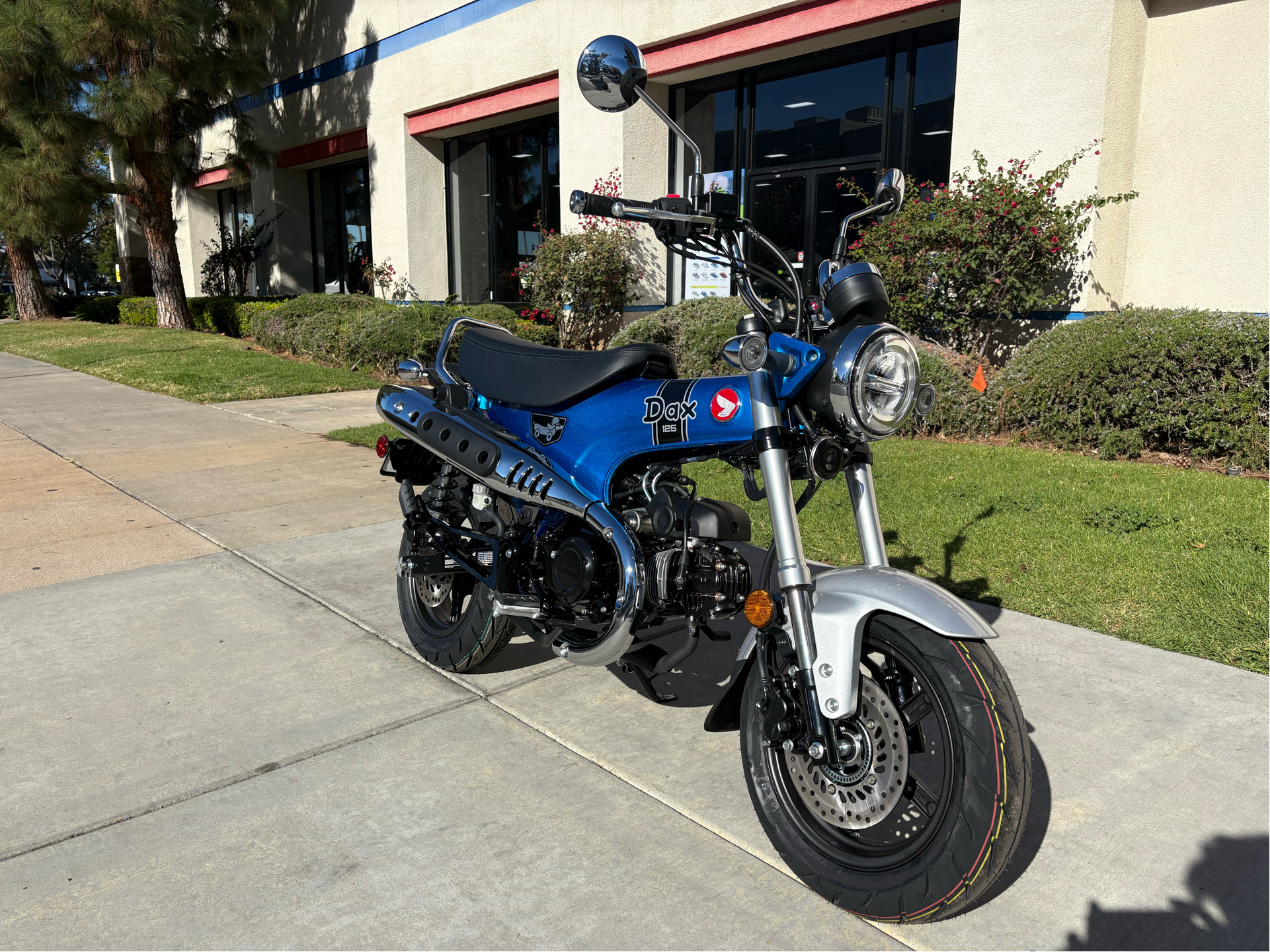 New 2025 Honda Dax 125 | Motorcycles in EL Cajon CA | S50018 Pearl