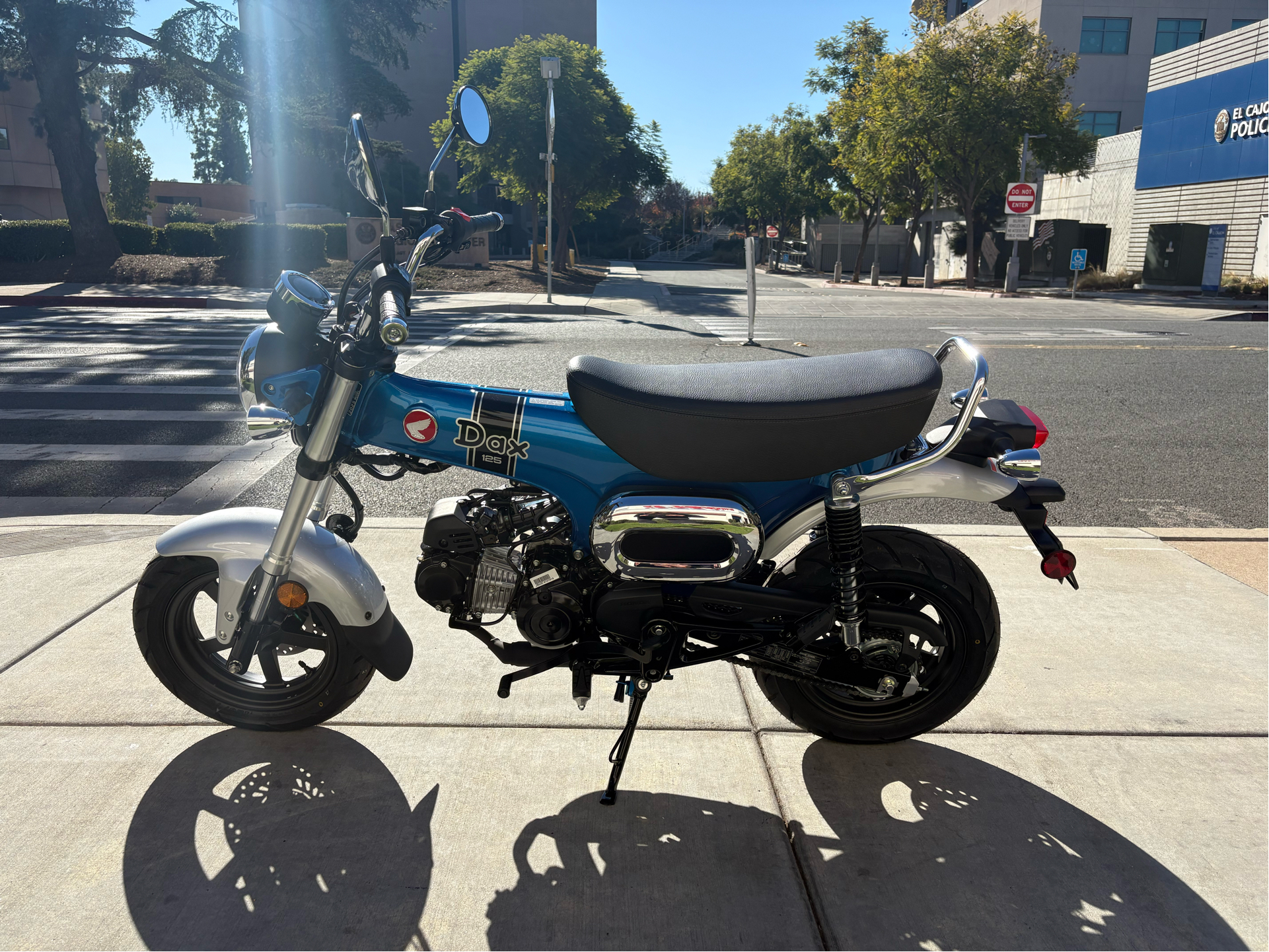 New 2025 Honda Dax 125 | Motorcycles in EL Cajon CA | S50018 Pearl New 2025 Honda Dax 125 | Motorcycles in EL Cajon CA | S50018 Pearl