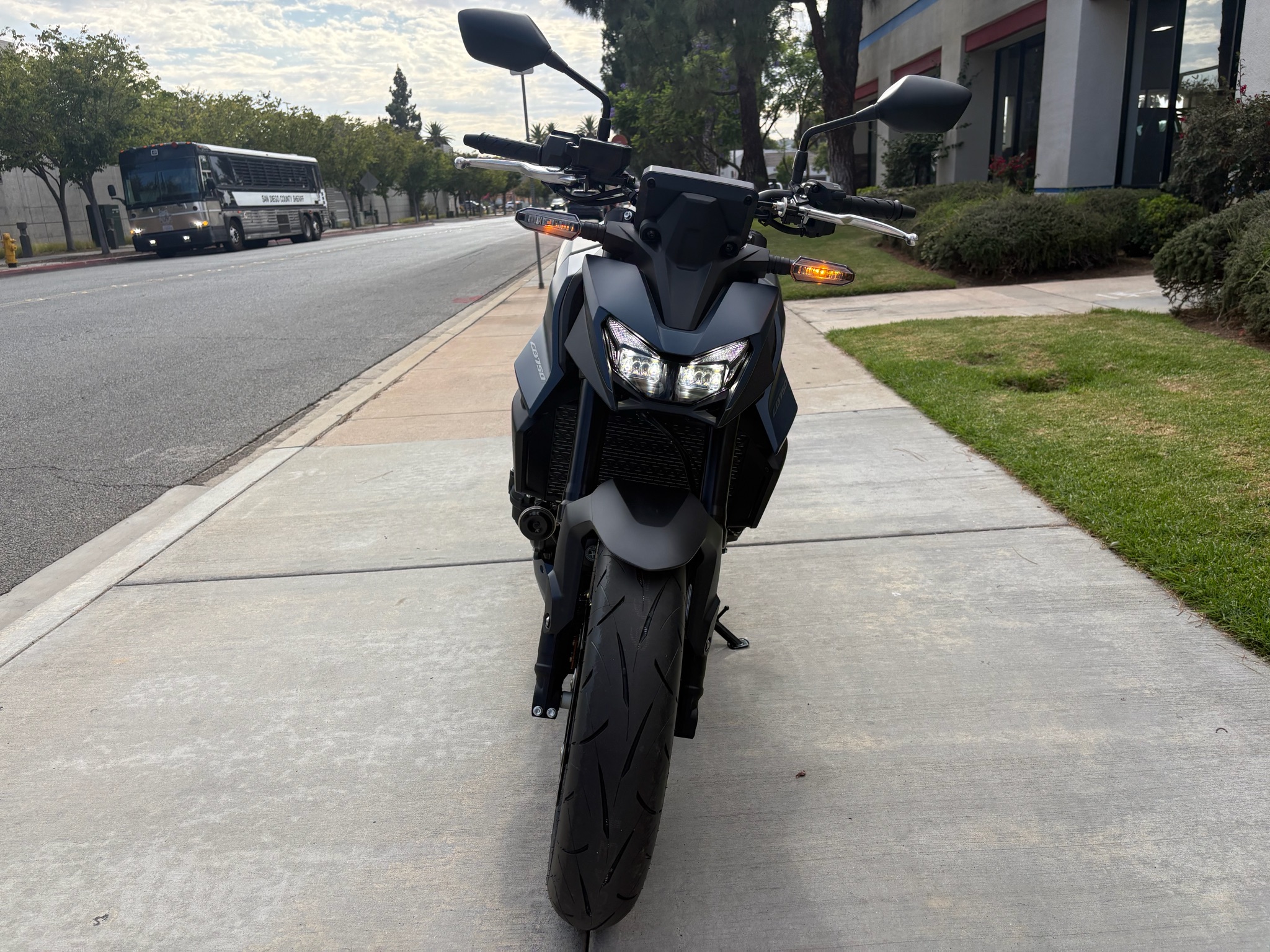 2026 Honda CB750 Hornet E-Clutch 3