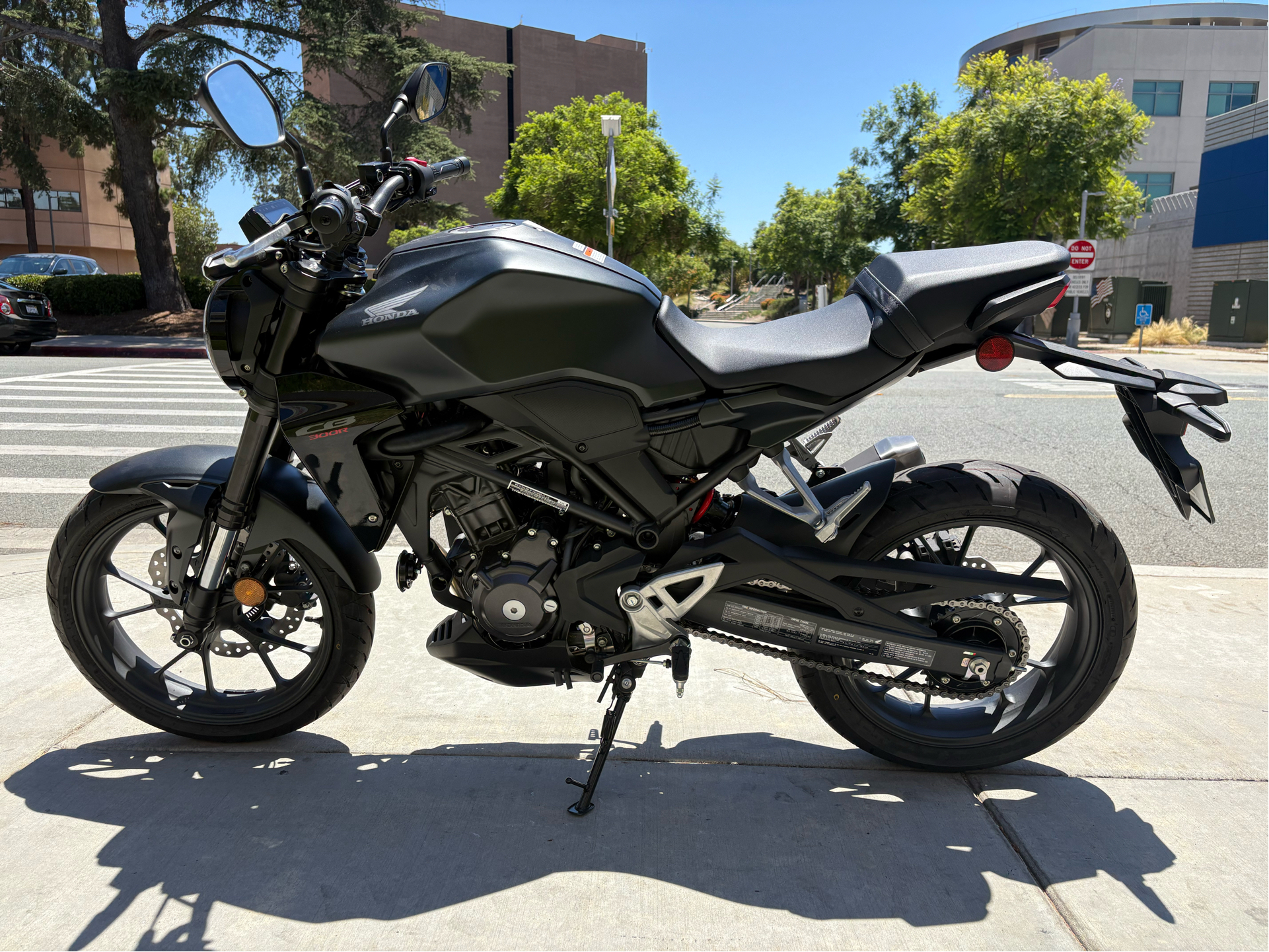 New 2025 Honda CB300R ABS | Motorcycles in EL Cajon CA | 500671