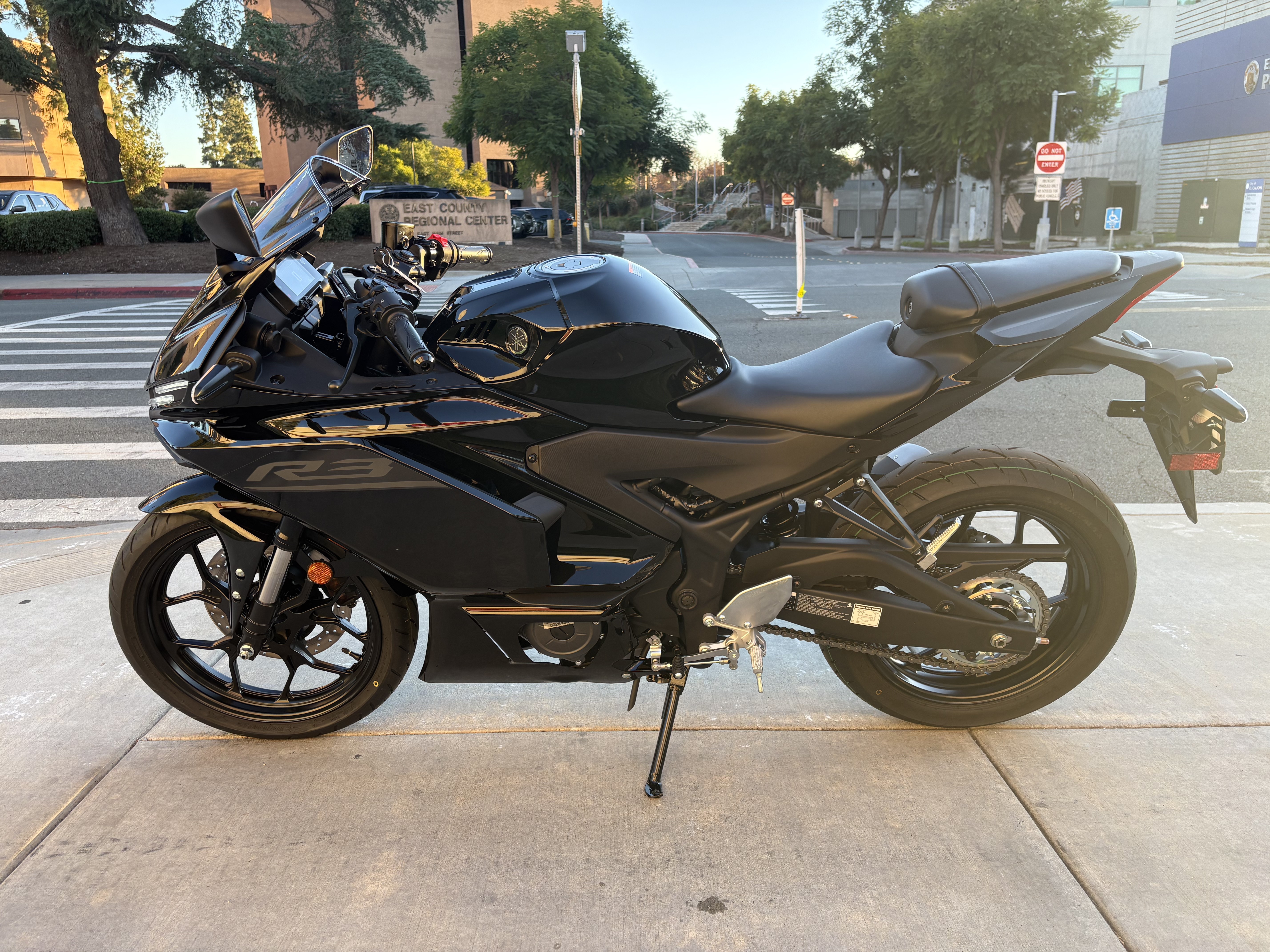 New 2026 Yamaha YZF-R3 | Motorcycles in EL Cajon CA | N/A Midnight