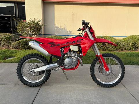 New 2025 GASGAS EC 450F | Motorcycles in EL Cajon CA | 386450 Red