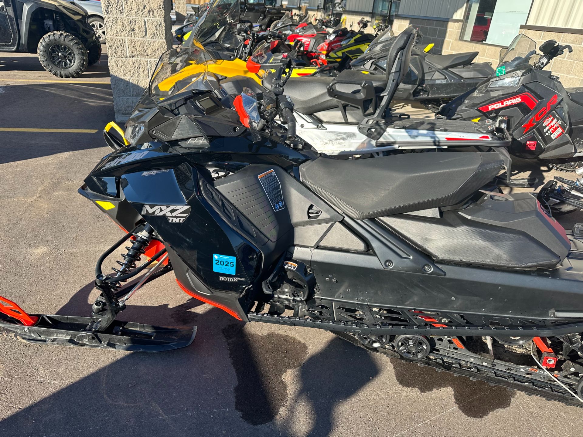 2022 Ski-Doo MXZ TNT 850 E-TEC ES Ice Ripper XT 1.25 Snowmobiles