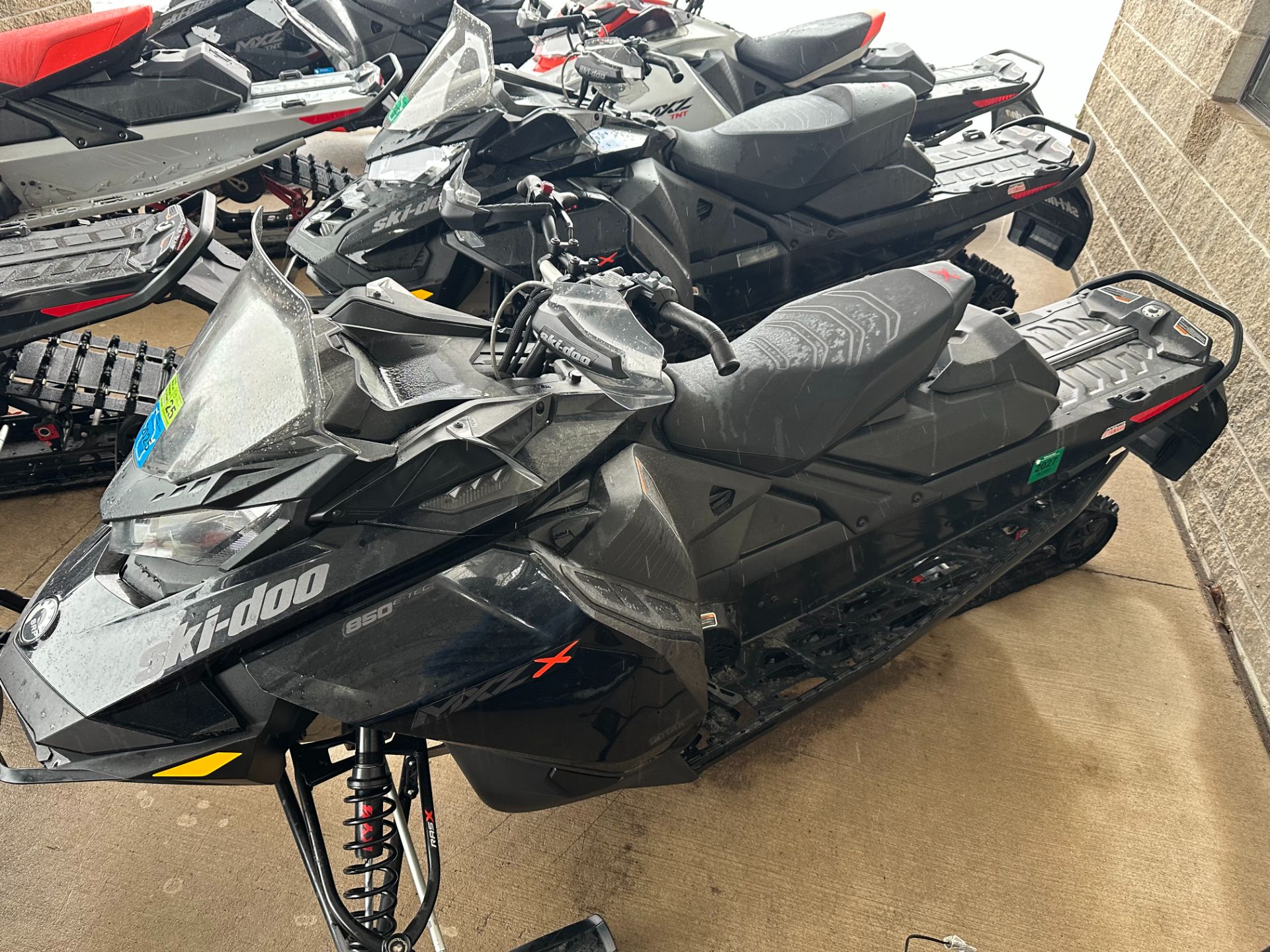 2022 Ski-Doo MXZ X 850 E-TEC ES RipSaw 1.25 Snowmobiles Antigo