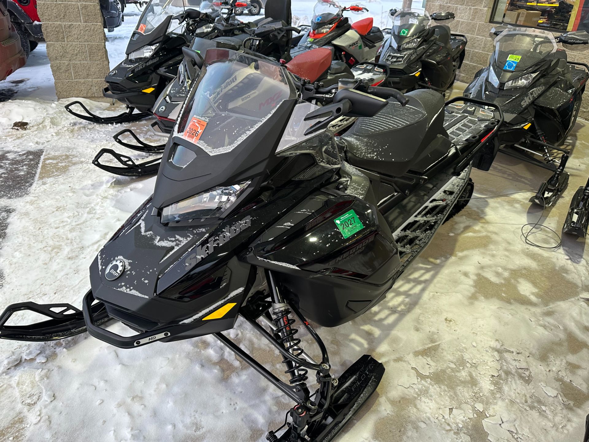 2022 Renegade Enduro 850 E-TEC ES RipSaw 1.25