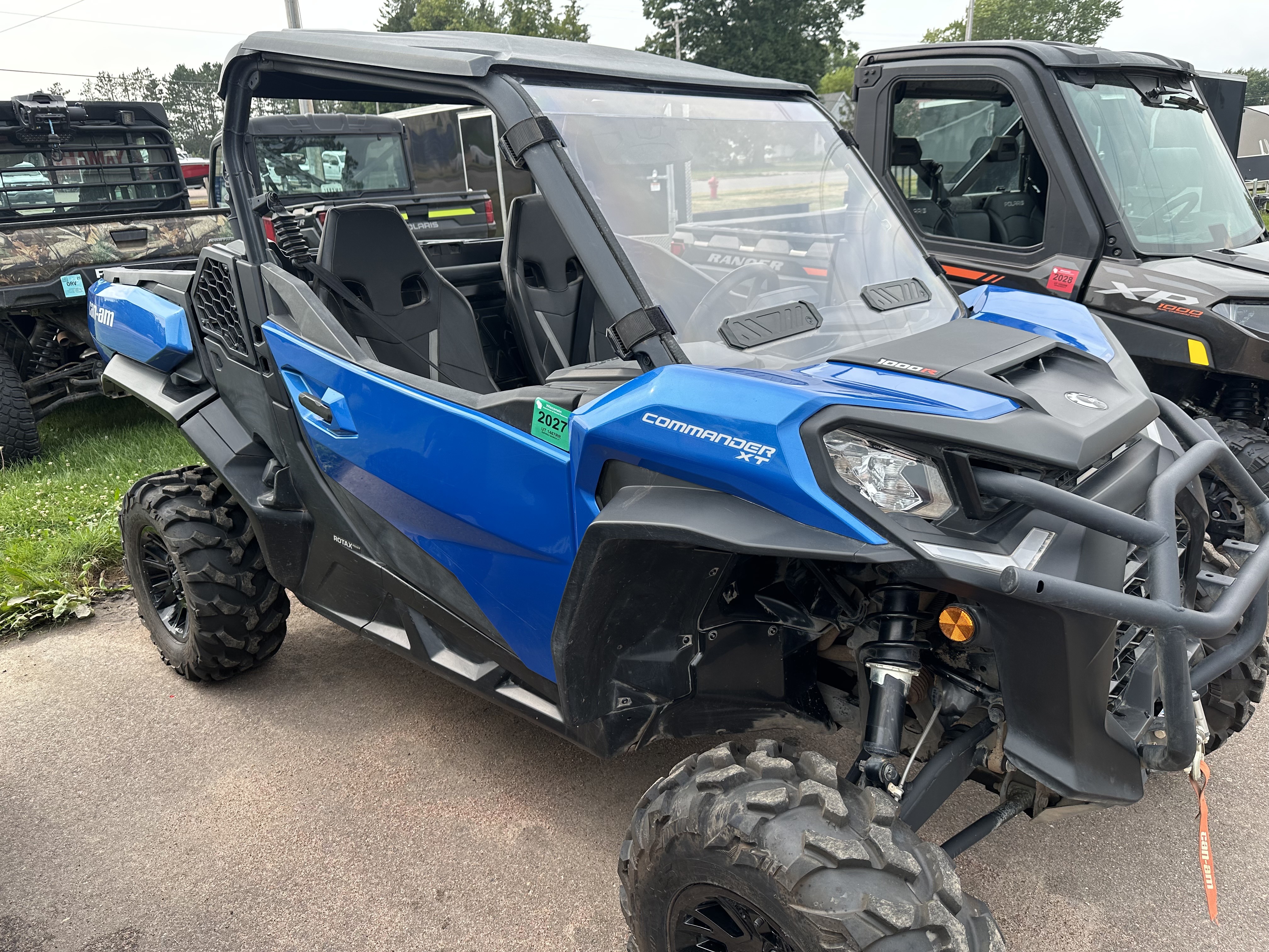2023 Can-Am Commander XT 1000R