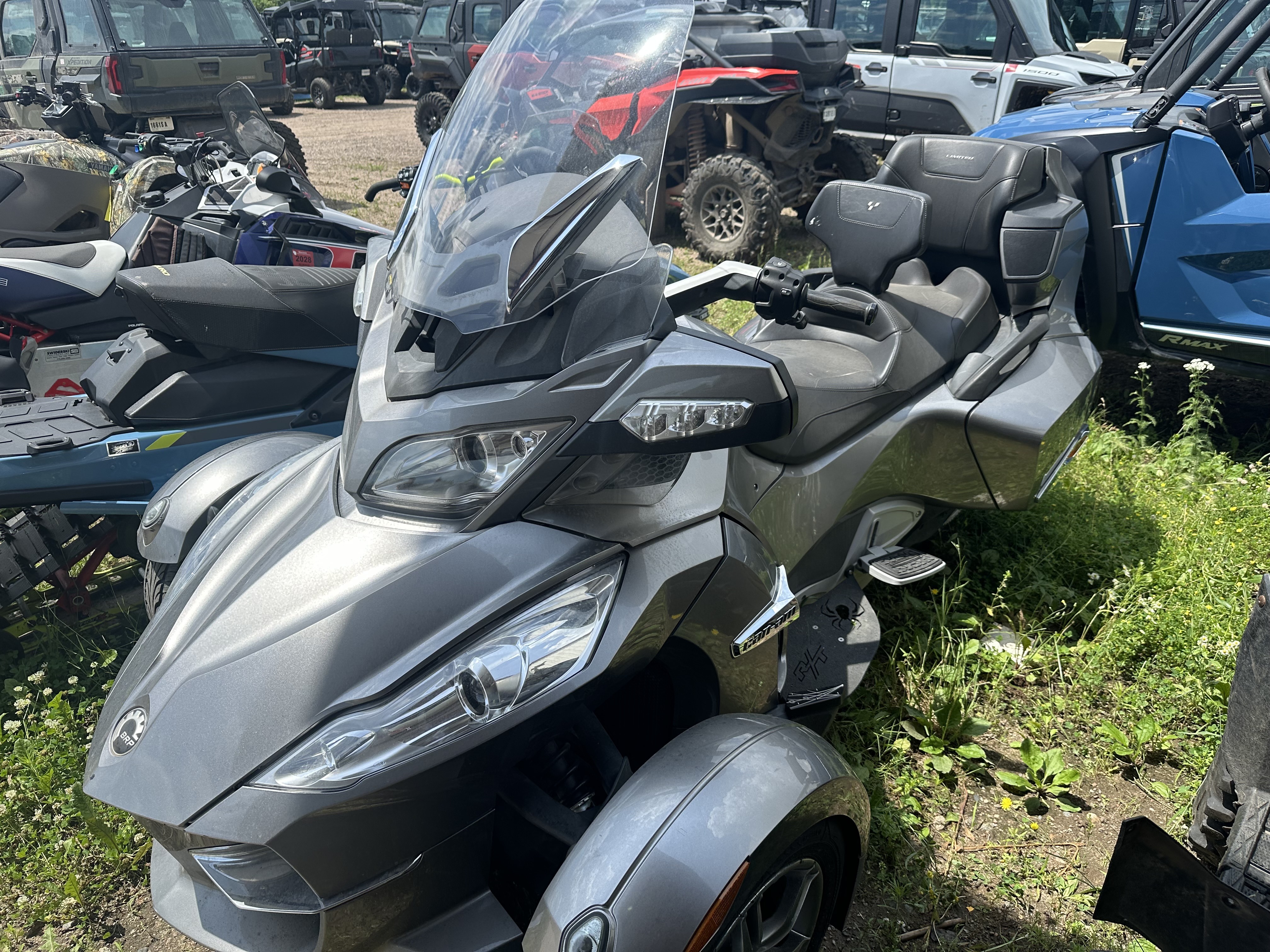 2011 Can-Am Spyder® RT Audio & Convenience SE5