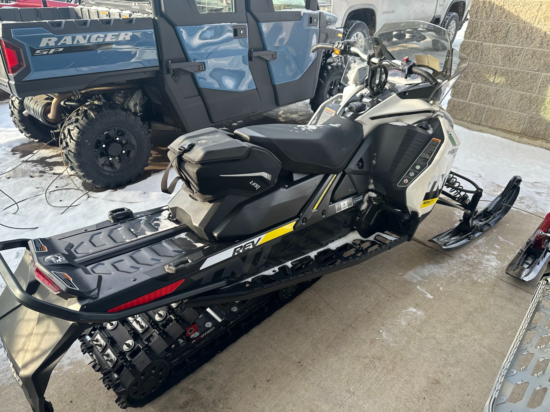 2019 Ski-Doo MXZ TNT 850 E-TEC 4