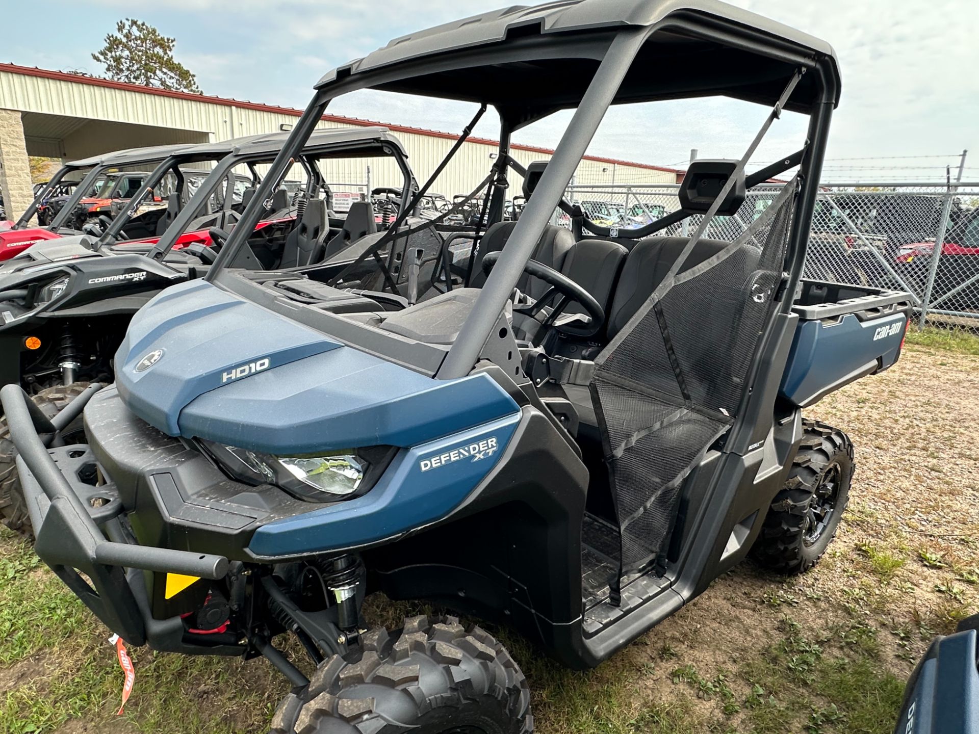 2025 Can-Am Defender XT HD10