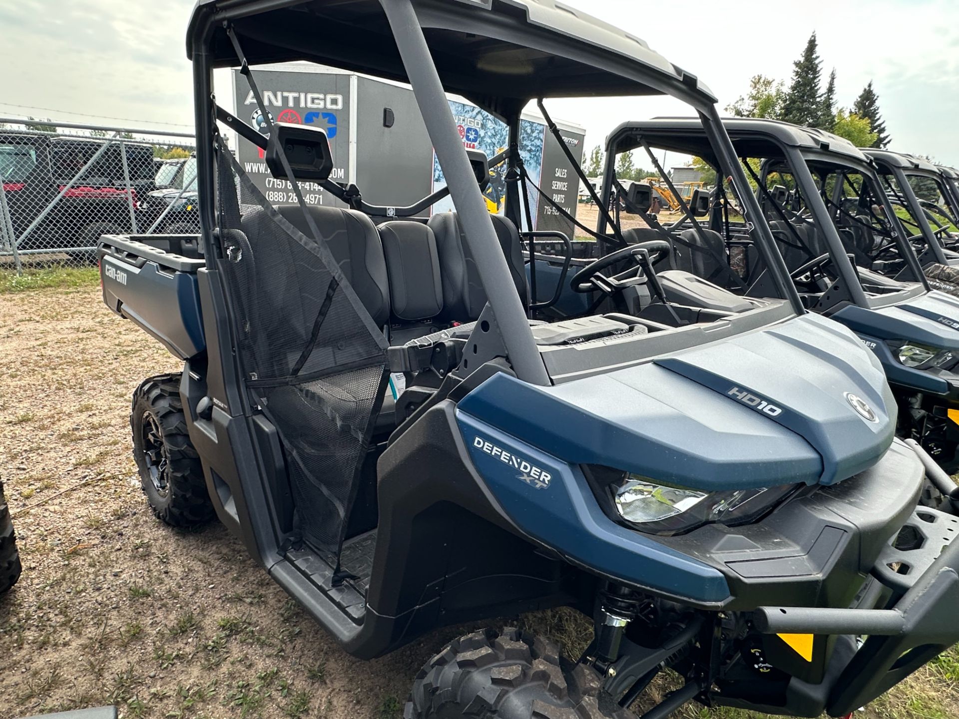 2025 Can-Am™ Defender XT HD10 2