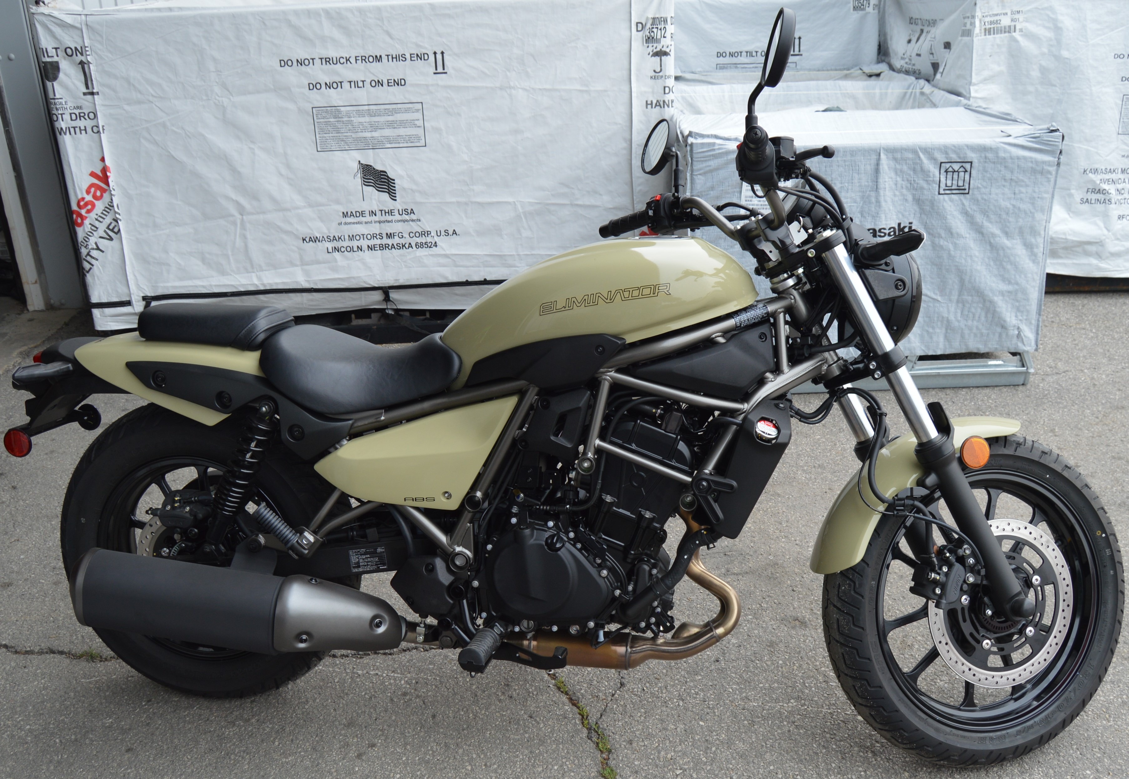 2025 Kawasaki Eliminator® ABS 3