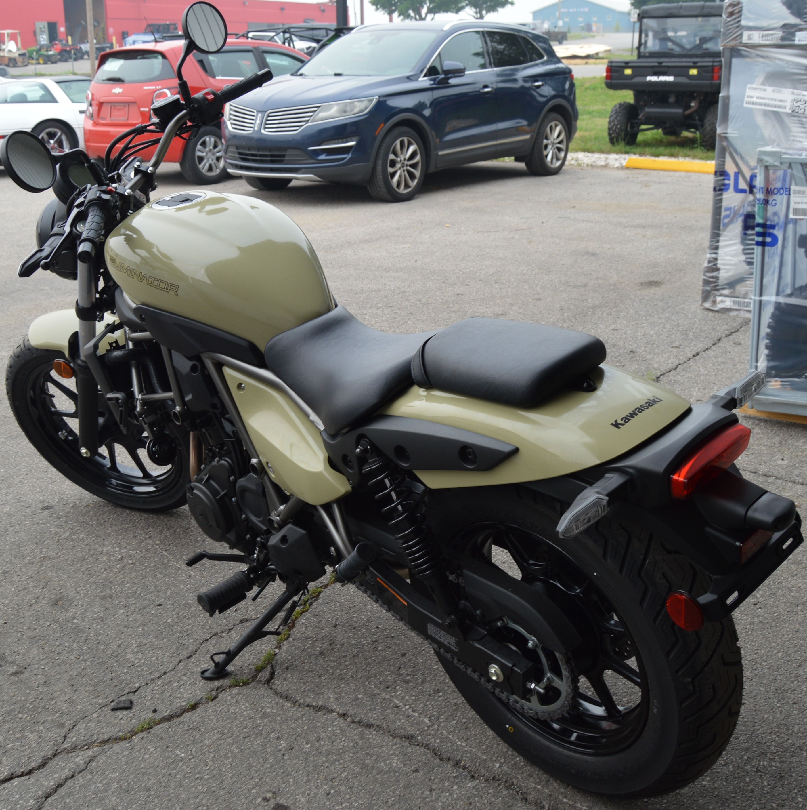 2025 Kawasaki Eliminator® ABS 4