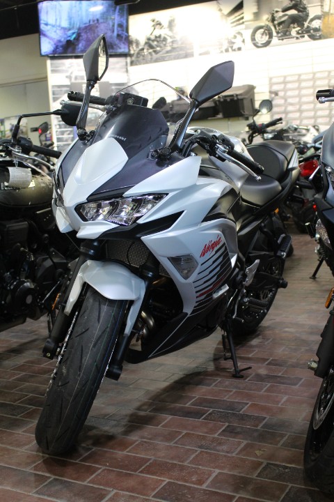 2026 Kawasaki Ninja 650 ABS — photo 1 of 12