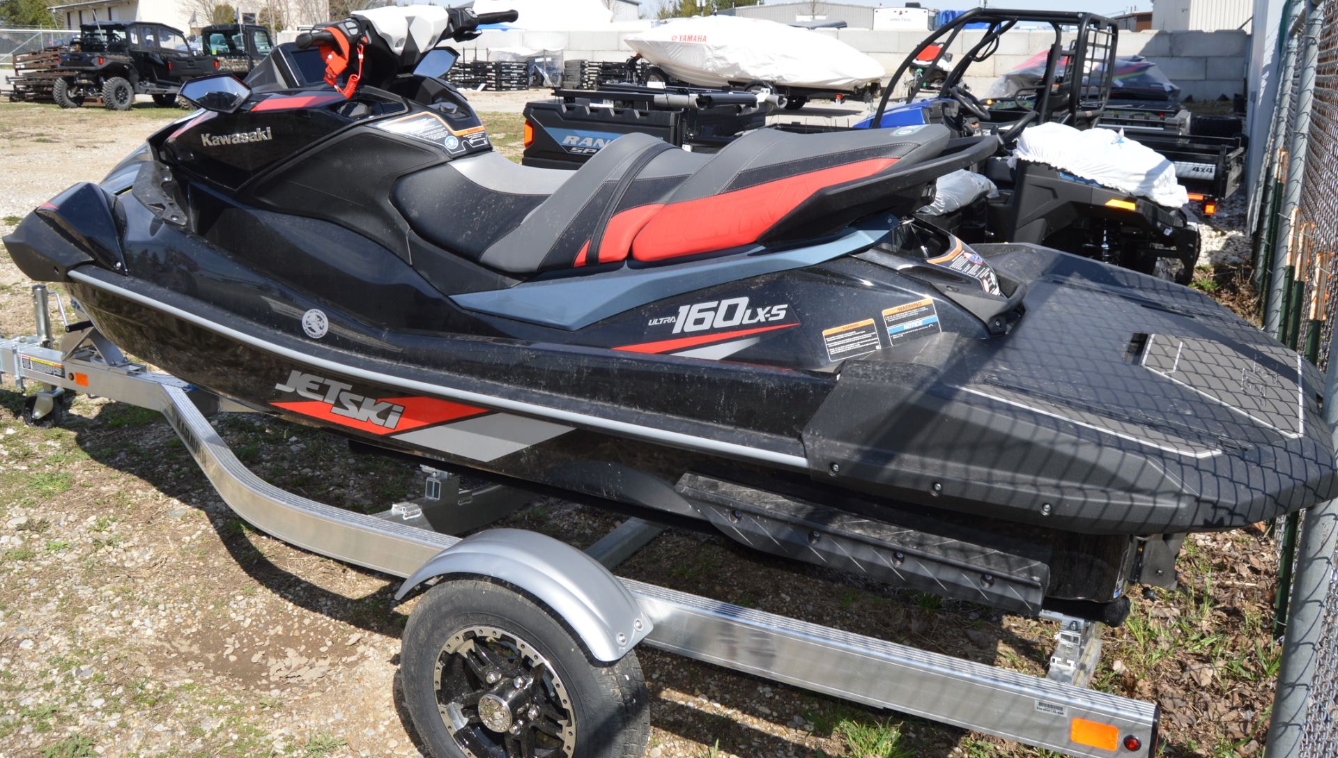 2025 Kawasaki Jet Ski® Ultra® 160LX-S 4