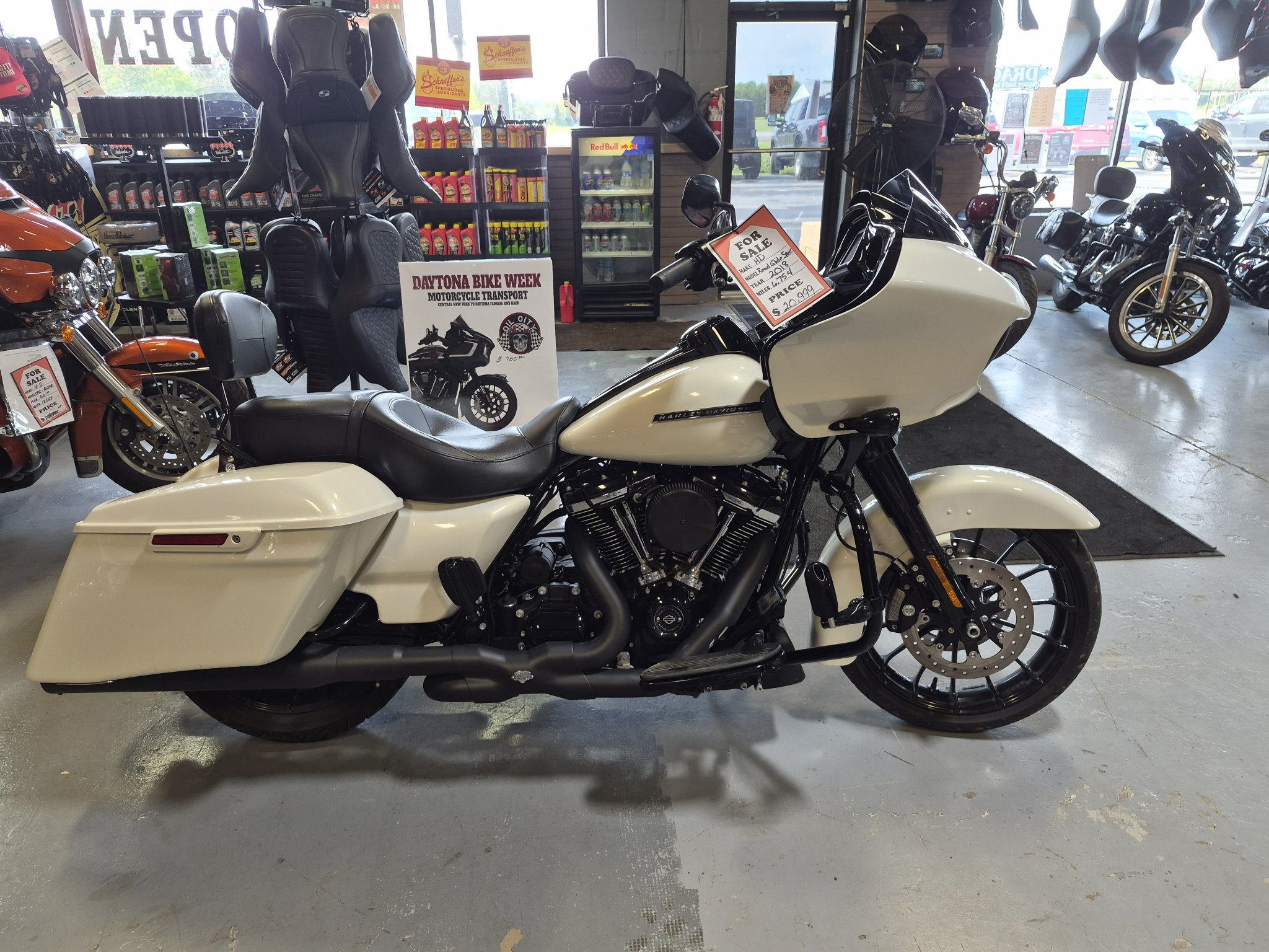 2018 Harley-Davidson Road Glide® Special 1