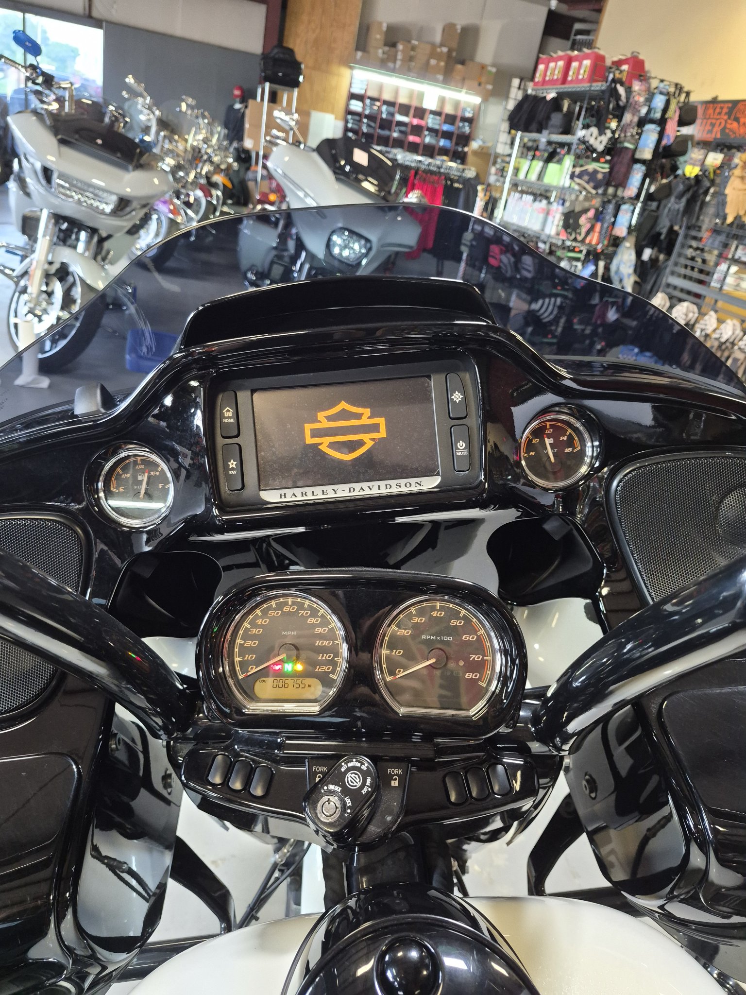 2018 Harley-Davidson Road Glide® Special 5