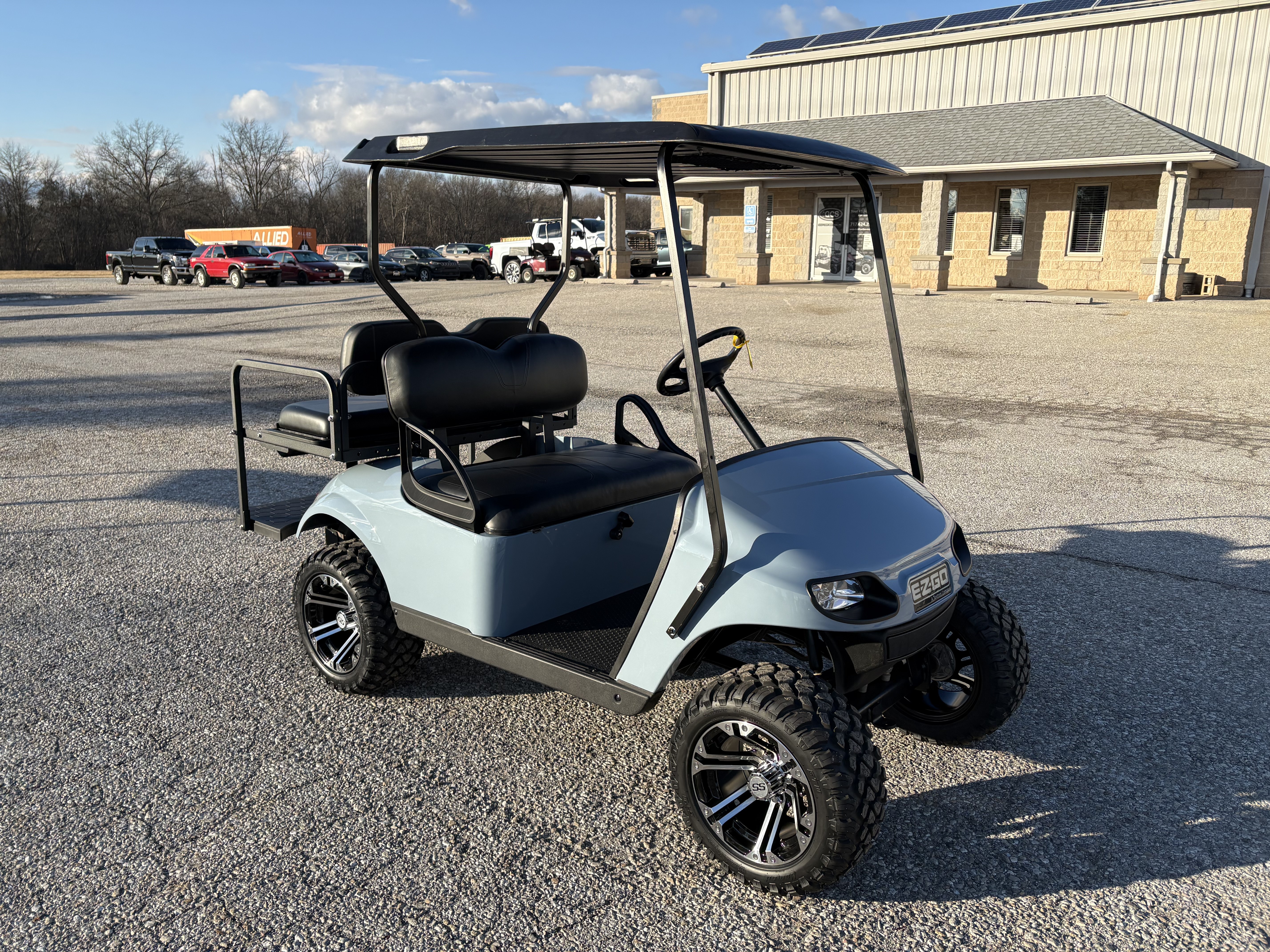 2018 EZGO TXT photo 3