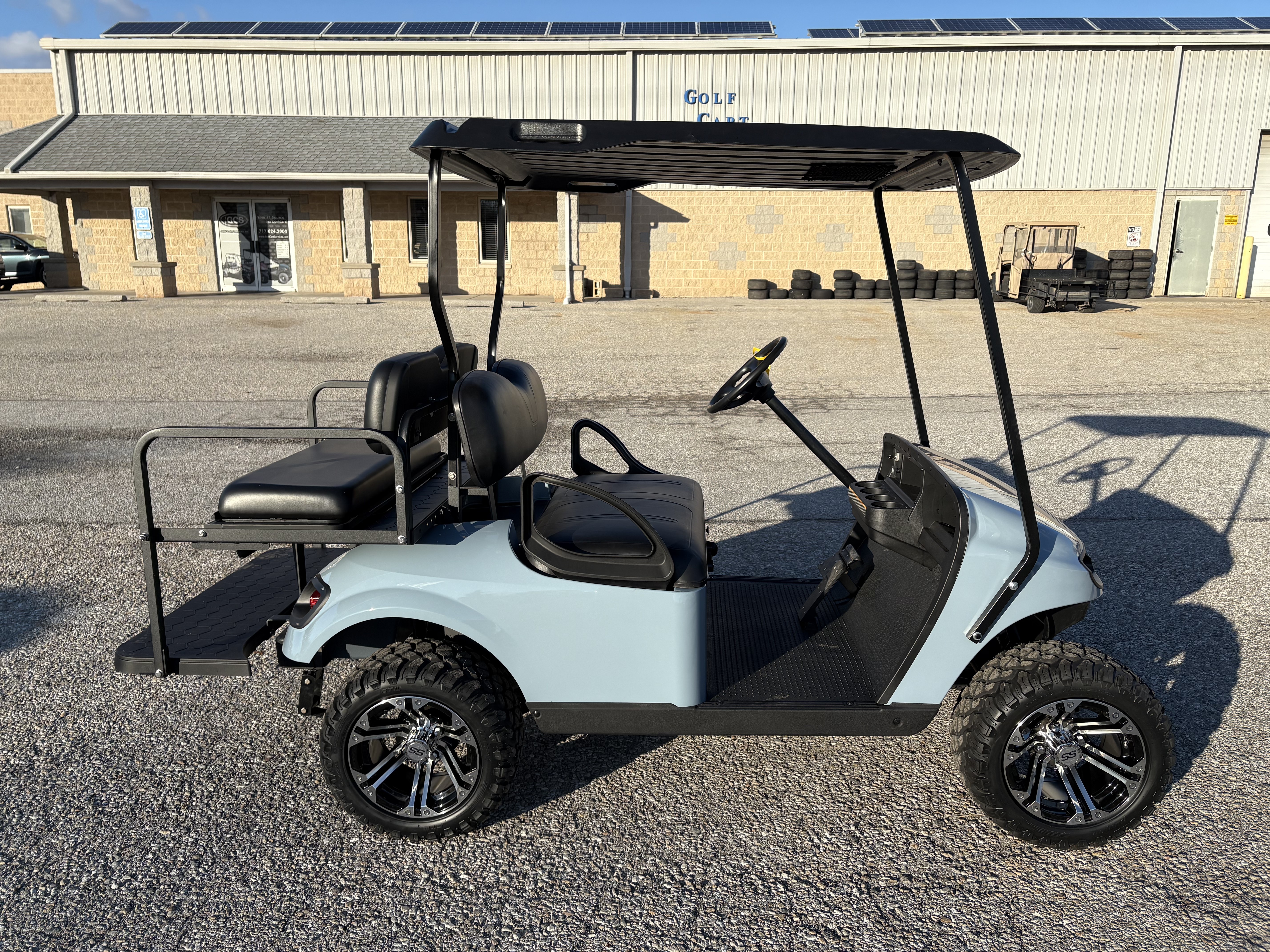 2018 EZGO TXT photo 2