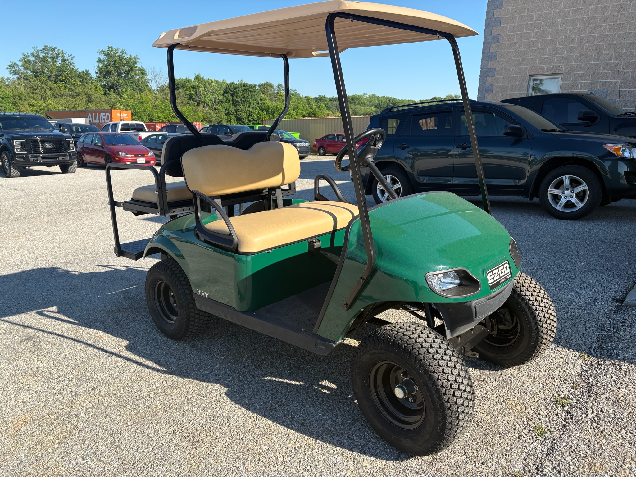 2020 EZGO TXT