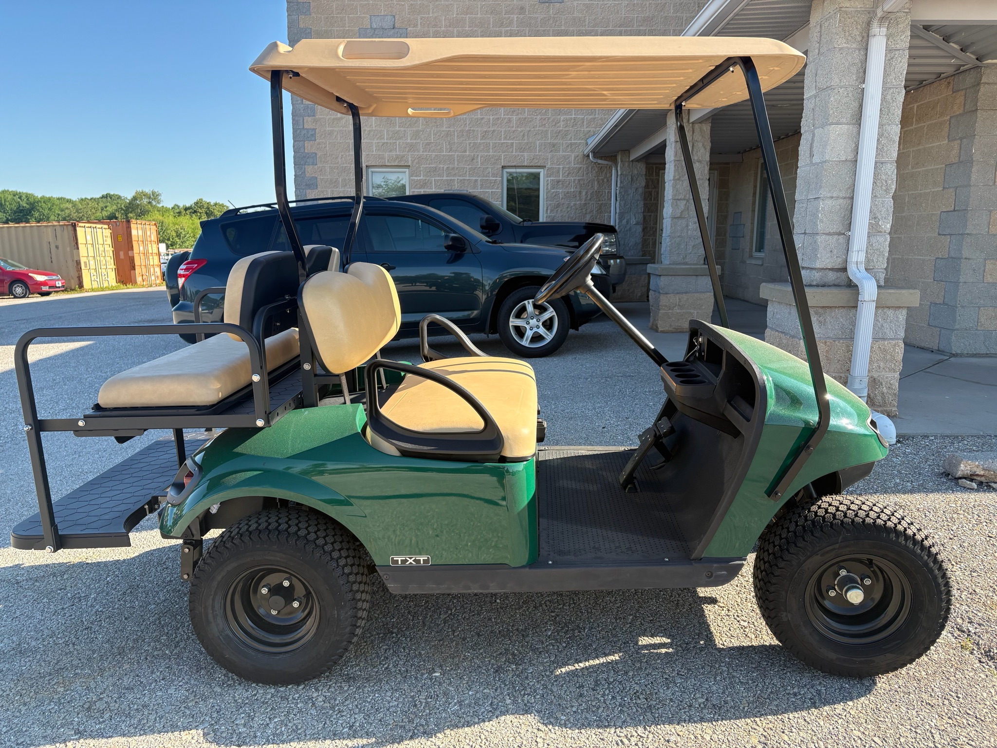 2020 EZGO TXT photo 3
