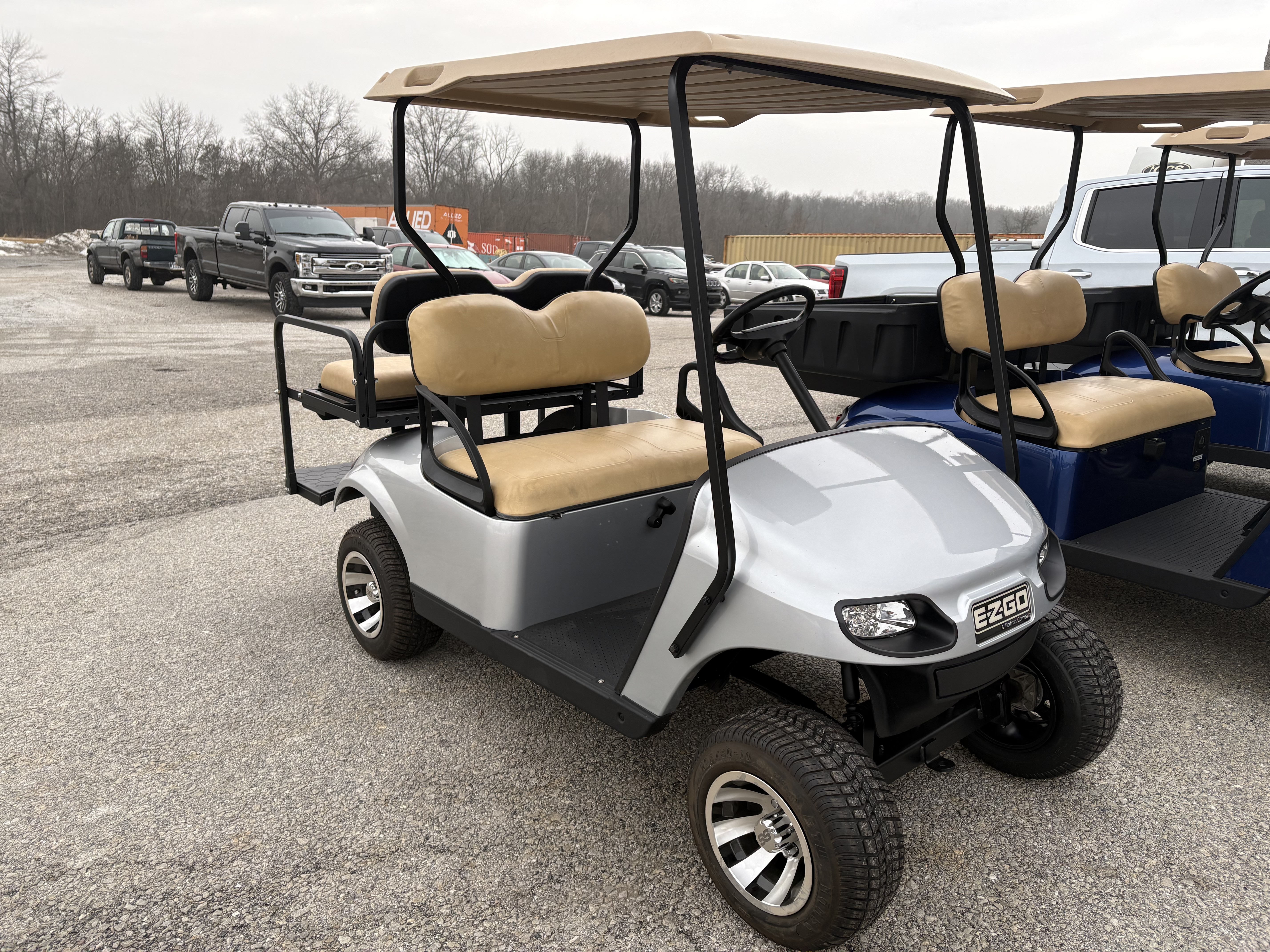 2015 EZGO TXT photo 3