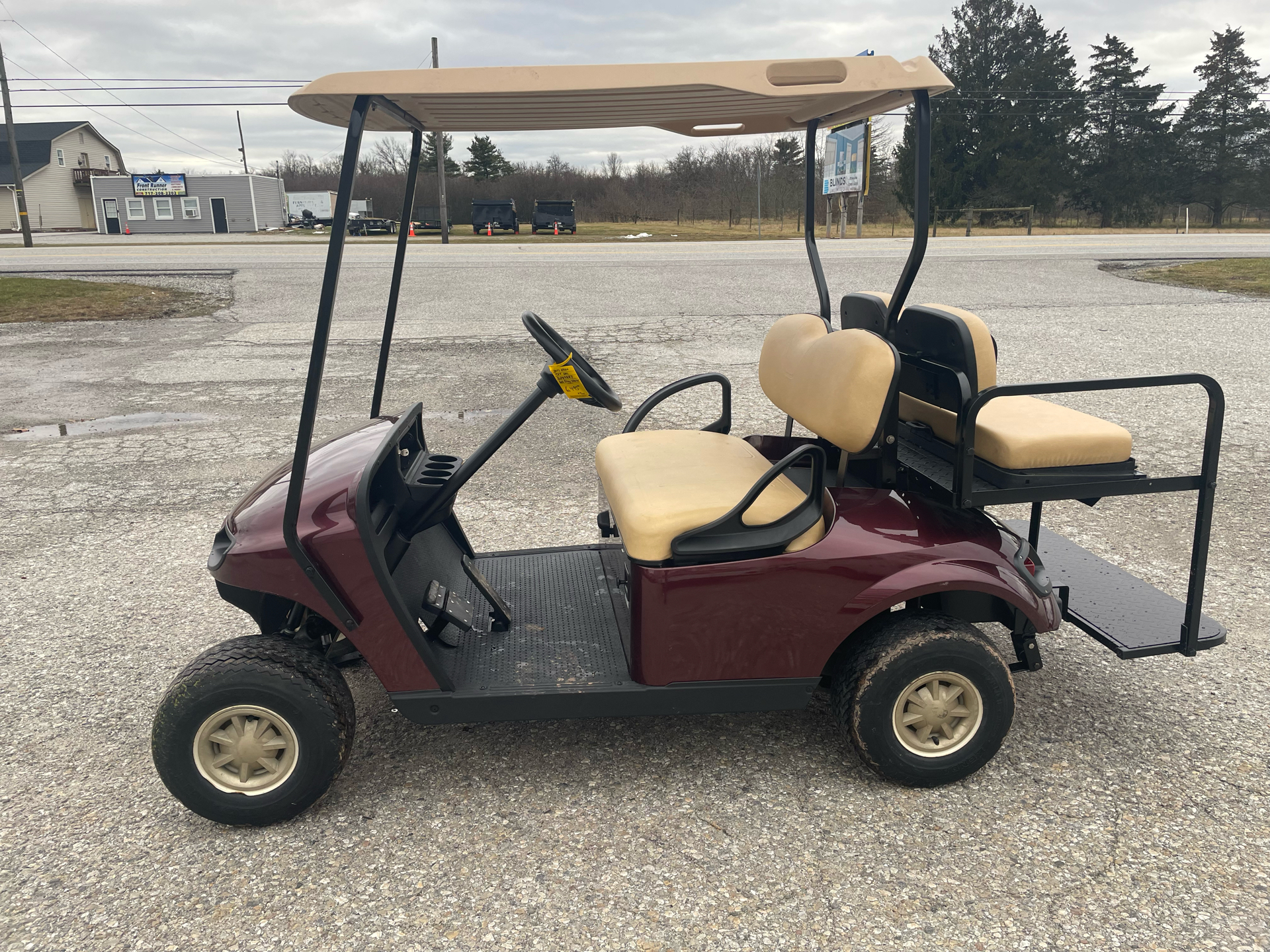 2017 EZGO TXT photo 3
