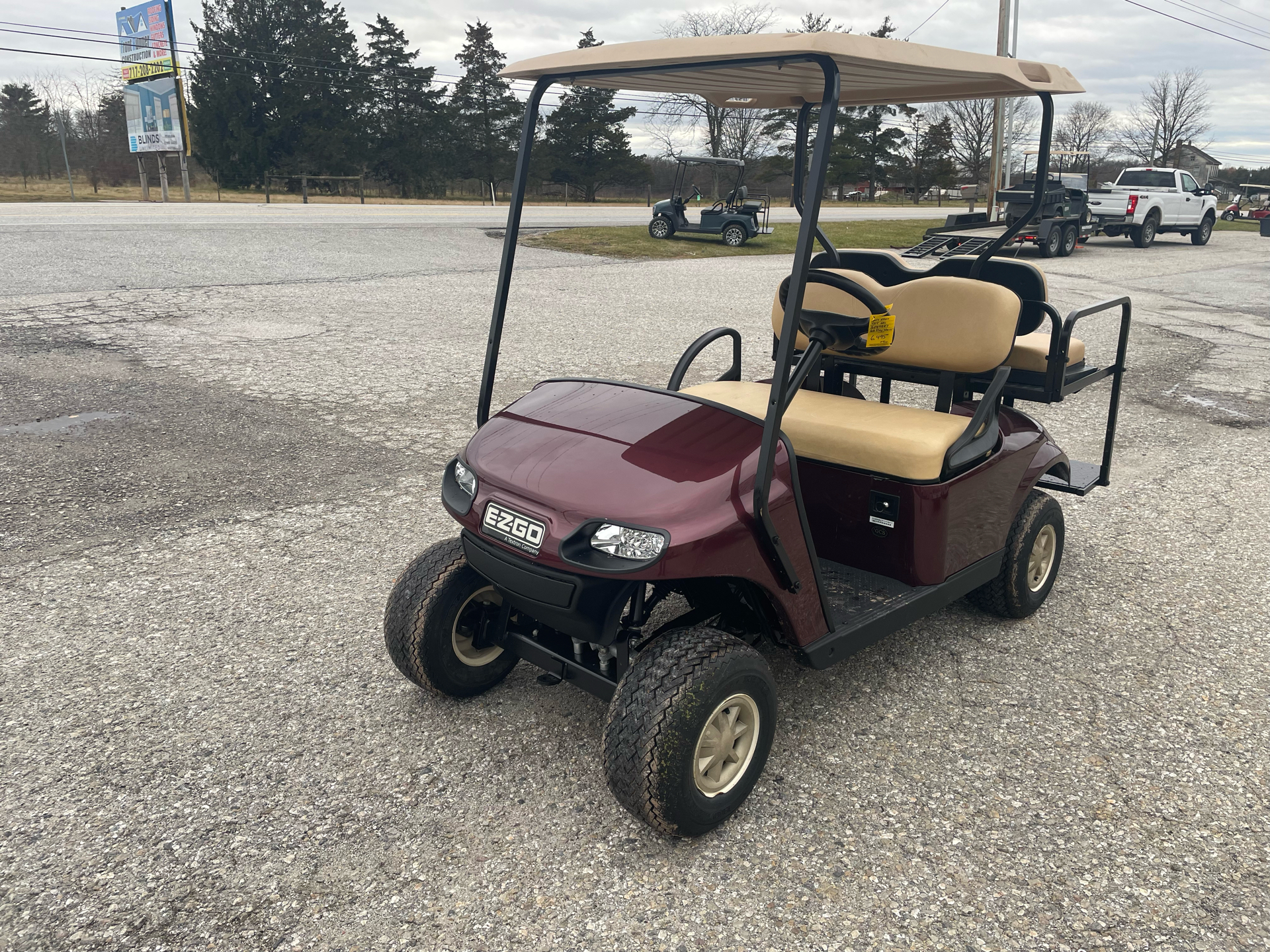 2017 EZGO TXT photo 2