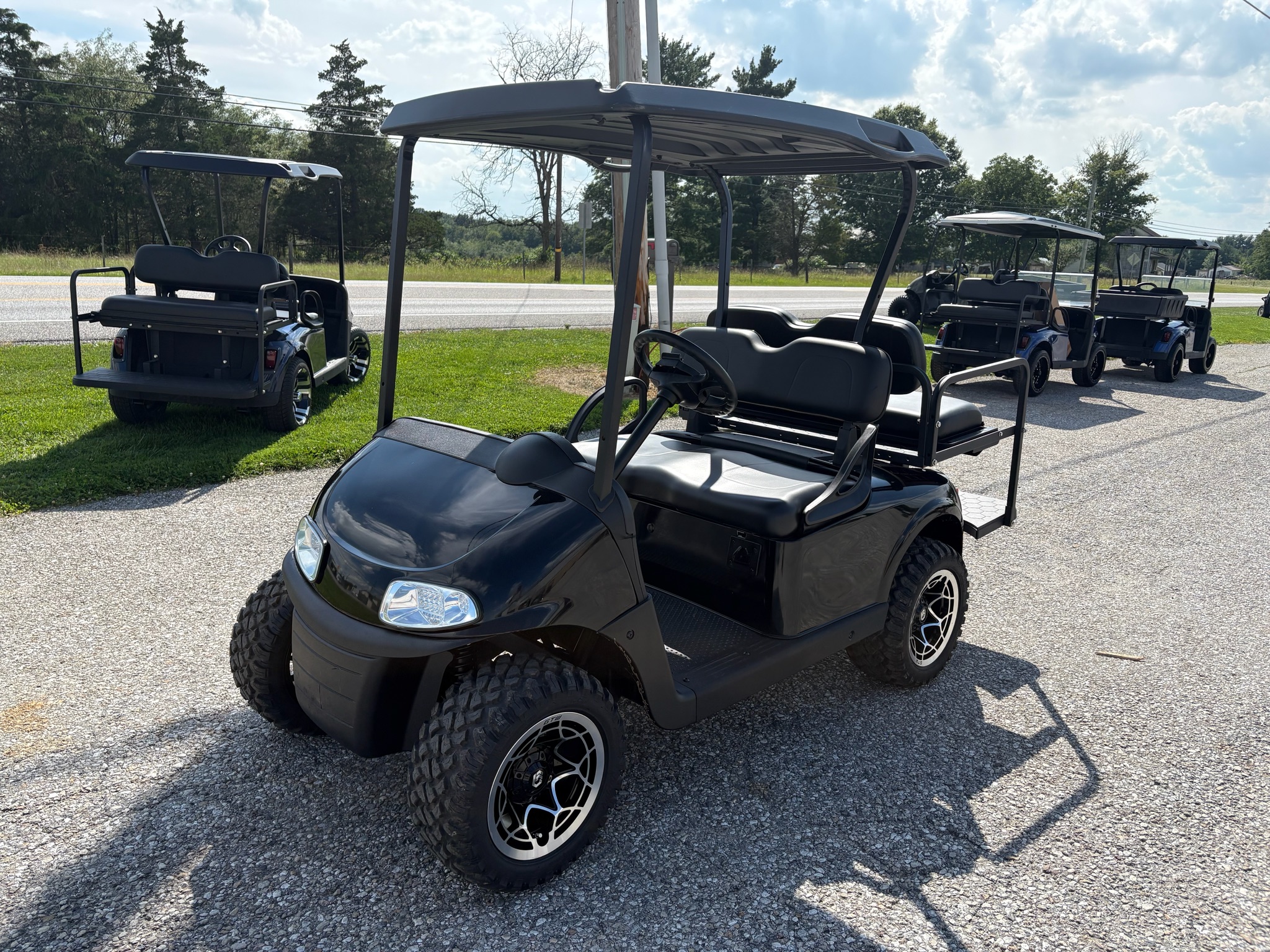 2021 EZGO RXV