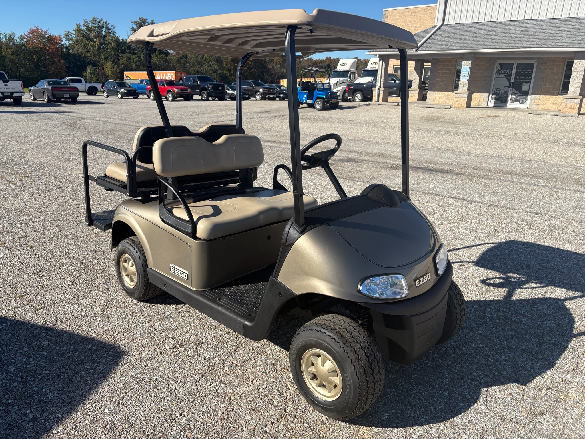 2018 EZGO RXV