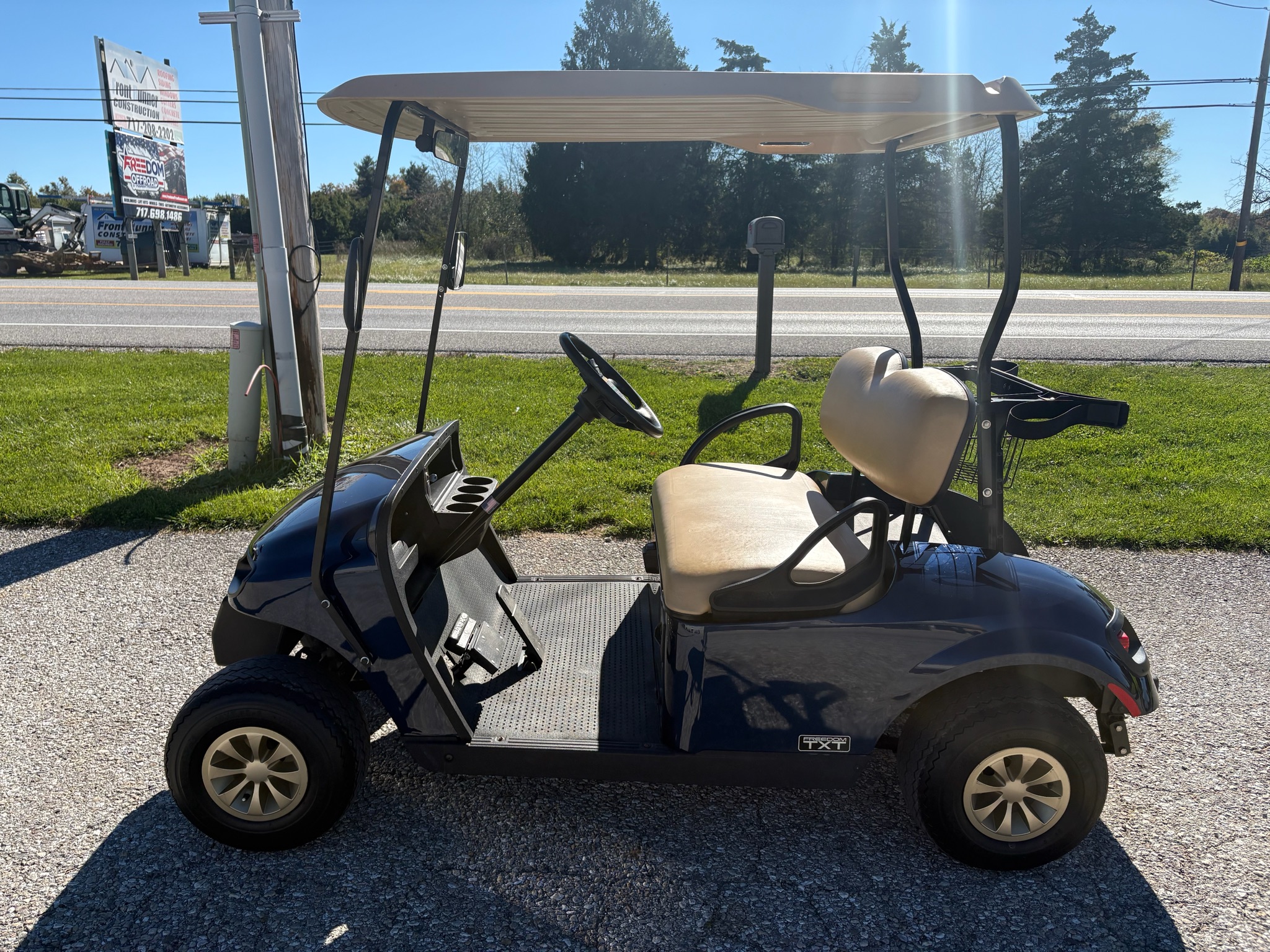 2019 EZGO TXT photo 2