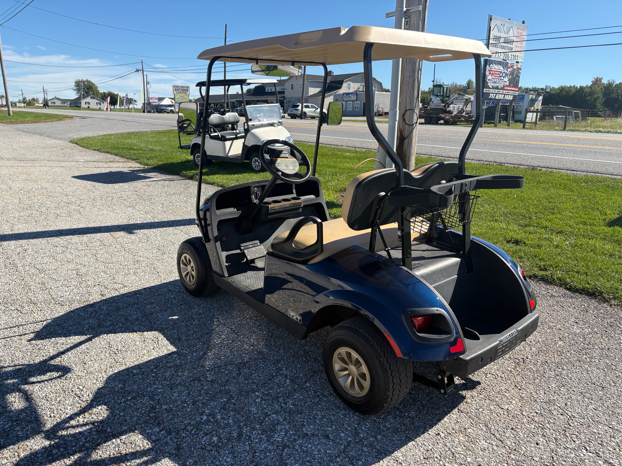 2019 EZGO TXT photo 3