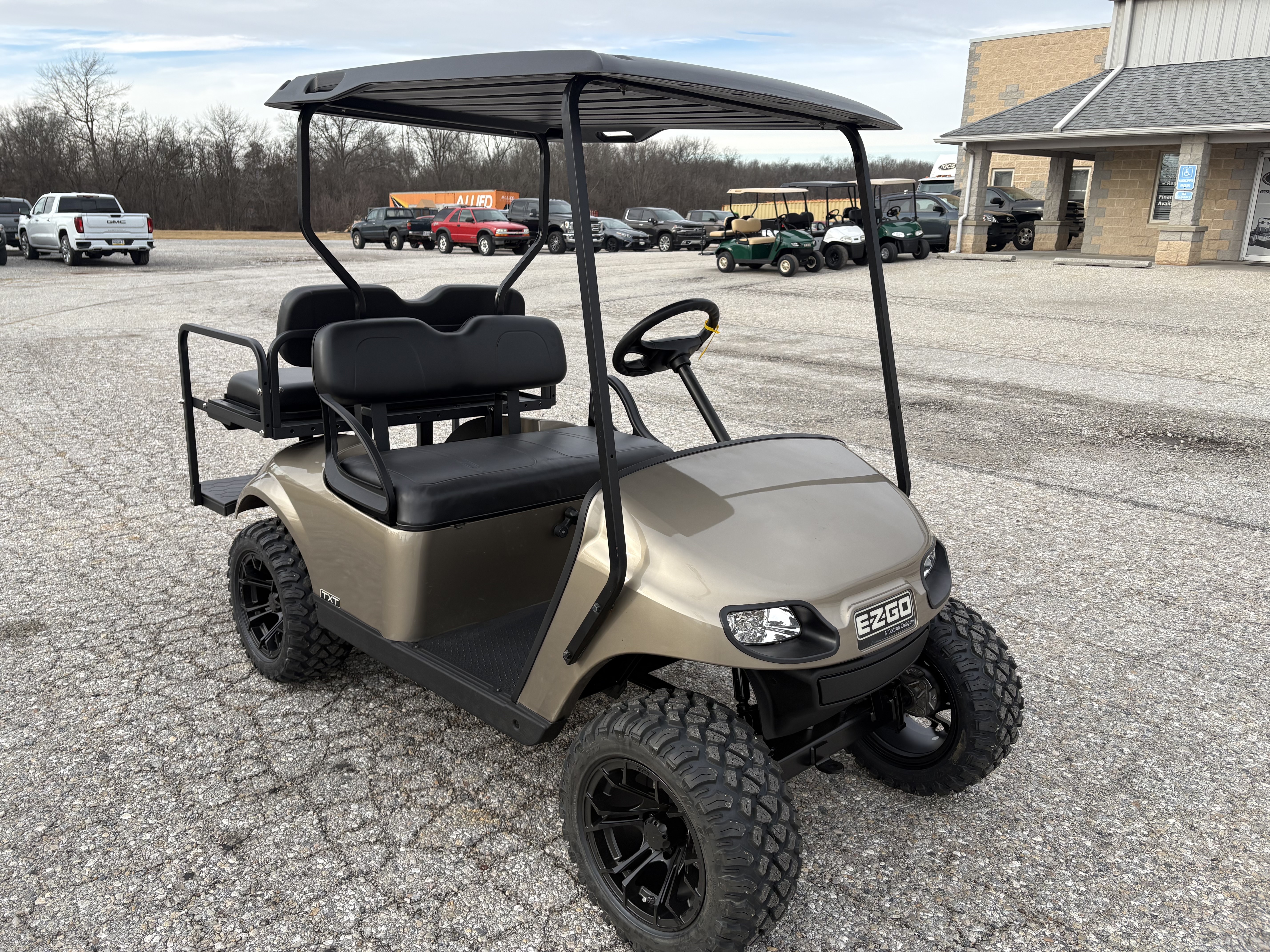 2019 EZGO TXT