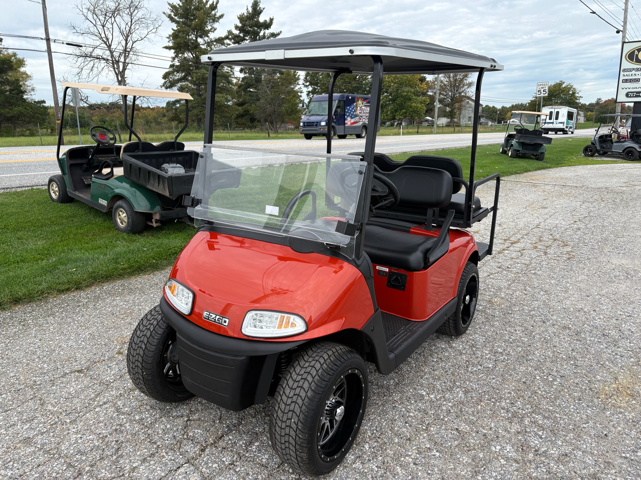 2021 EZGO RXV