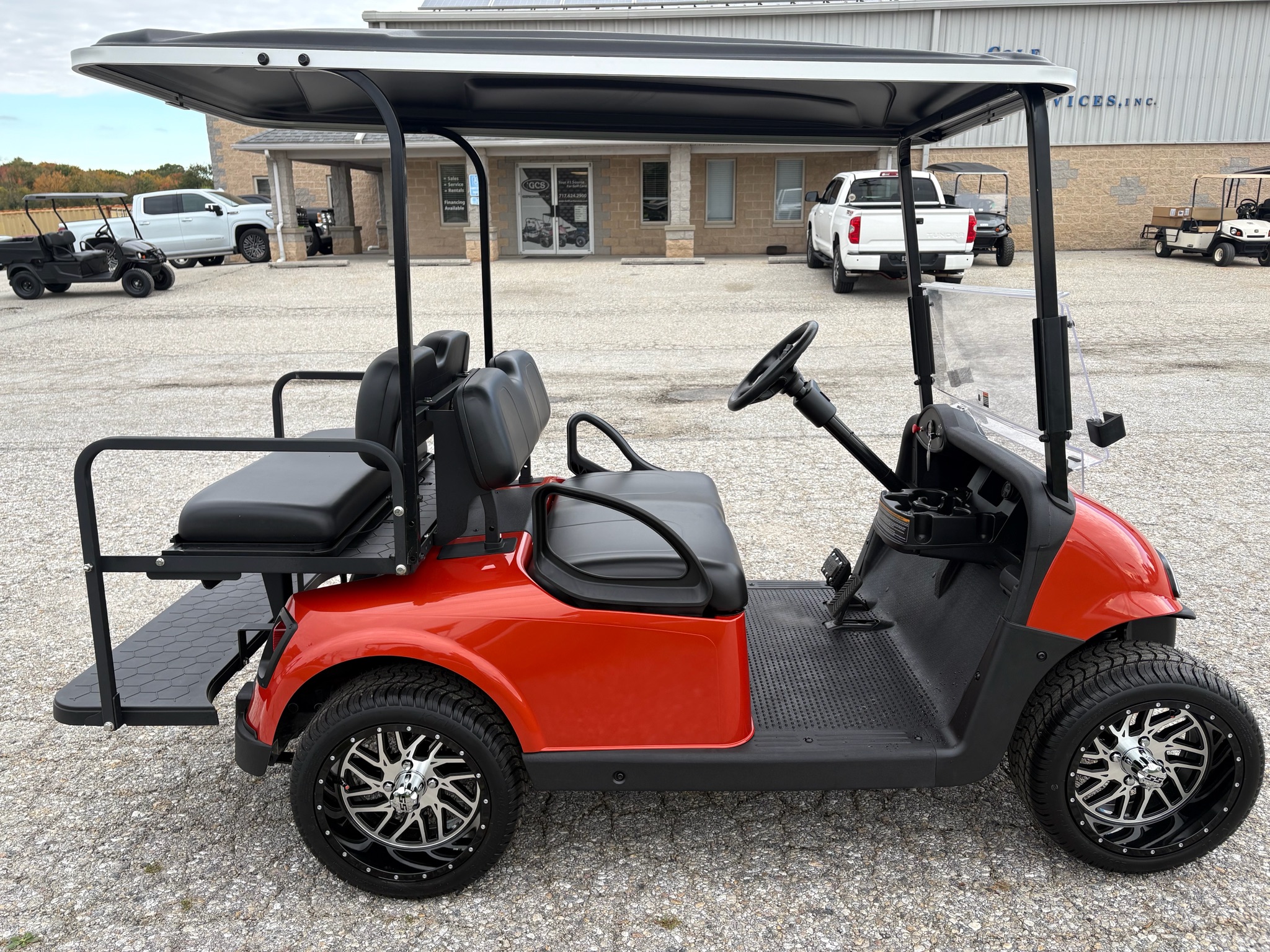 2021 EZGO RXV photo 2