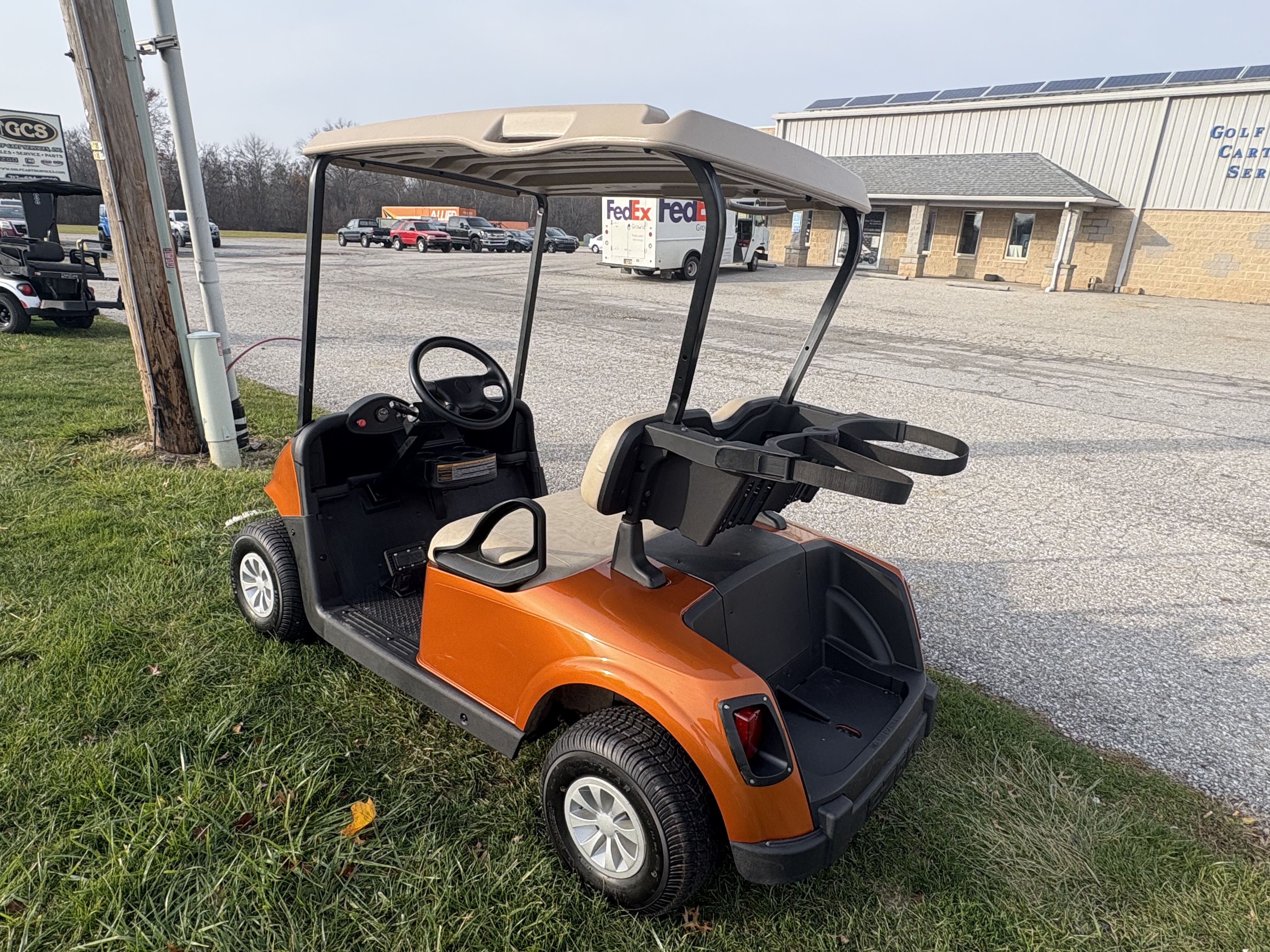 2019 EZGO RXV photo 3