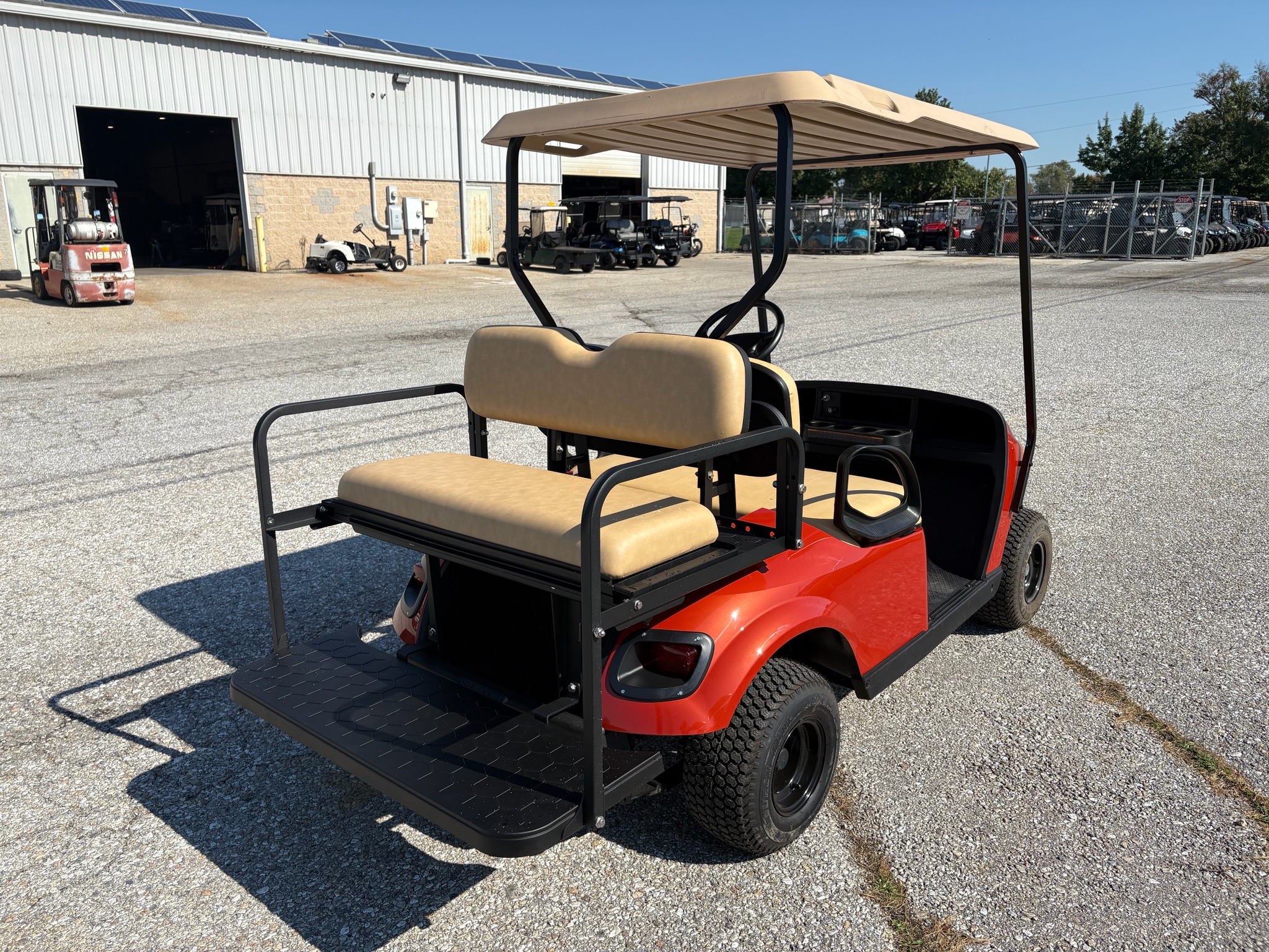 2018 EZGO TXT photo 3
