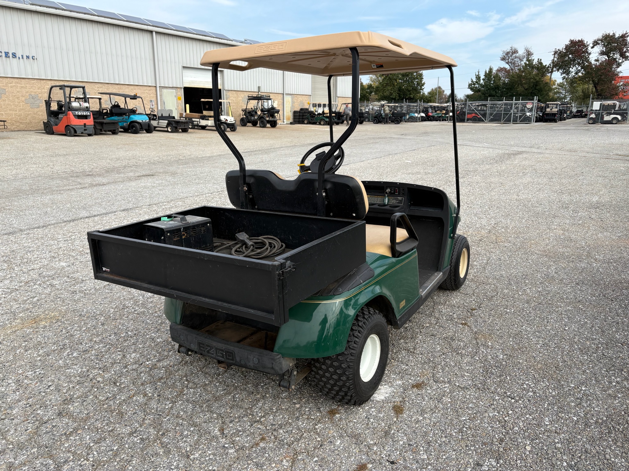 2006 EZGO TXT photo 3