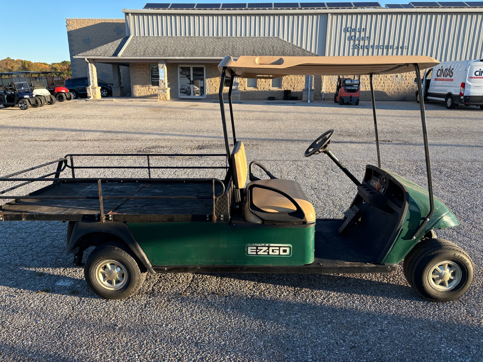 2010 EZGO SHUTTLE photo 2