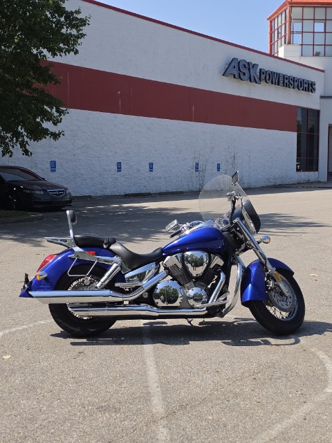 2006 Honda VTX1300R — photo 1 of 5