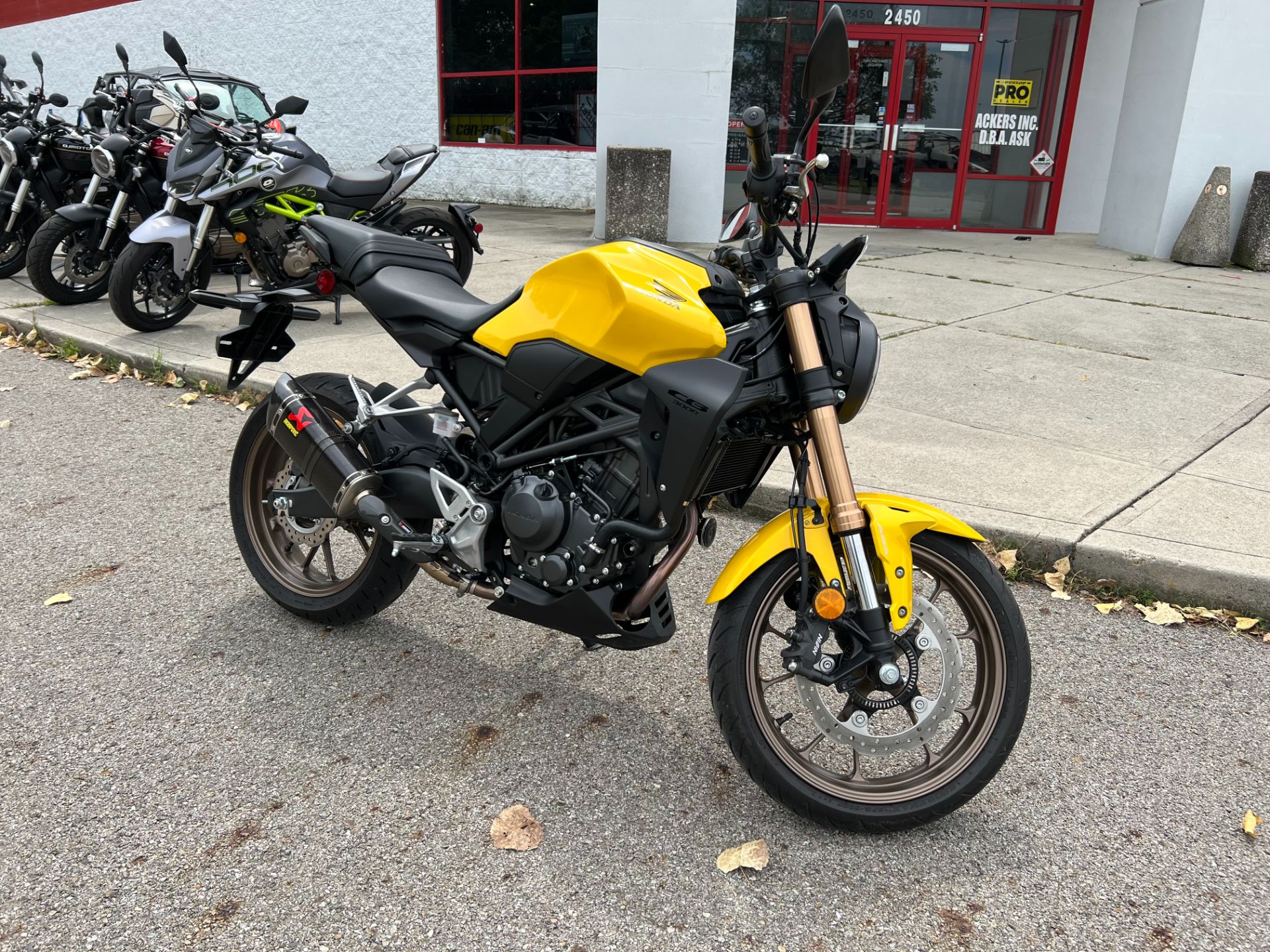 2025 Honda CB300R in Columbus, Ohio - Photo 2