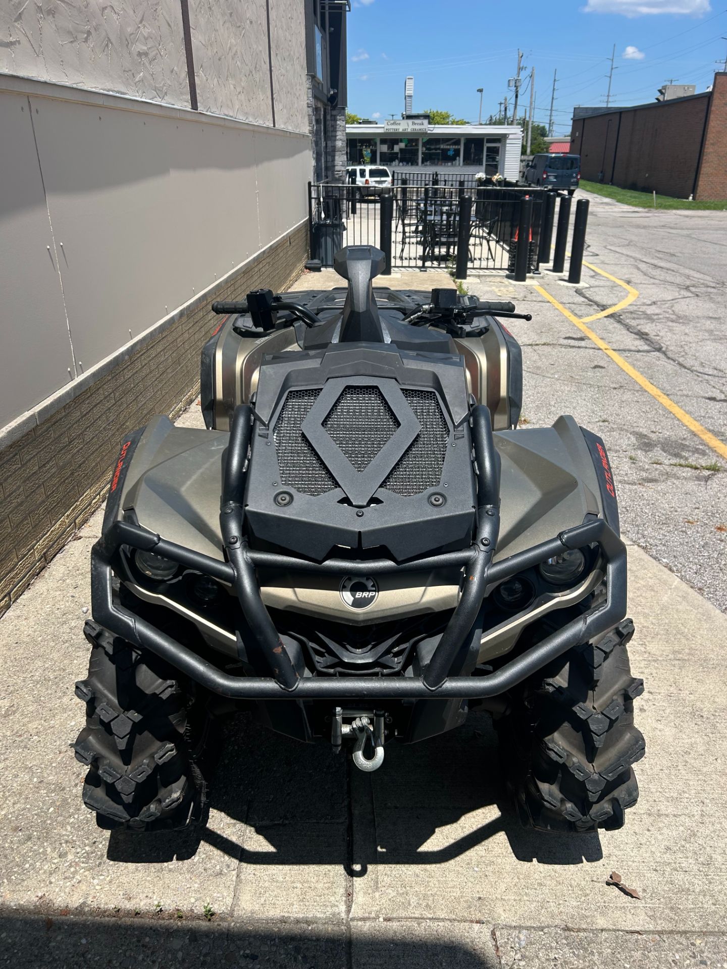 2022 Can-Am Outlander X MR 1000R in Columbus, Ohio - Photo 2