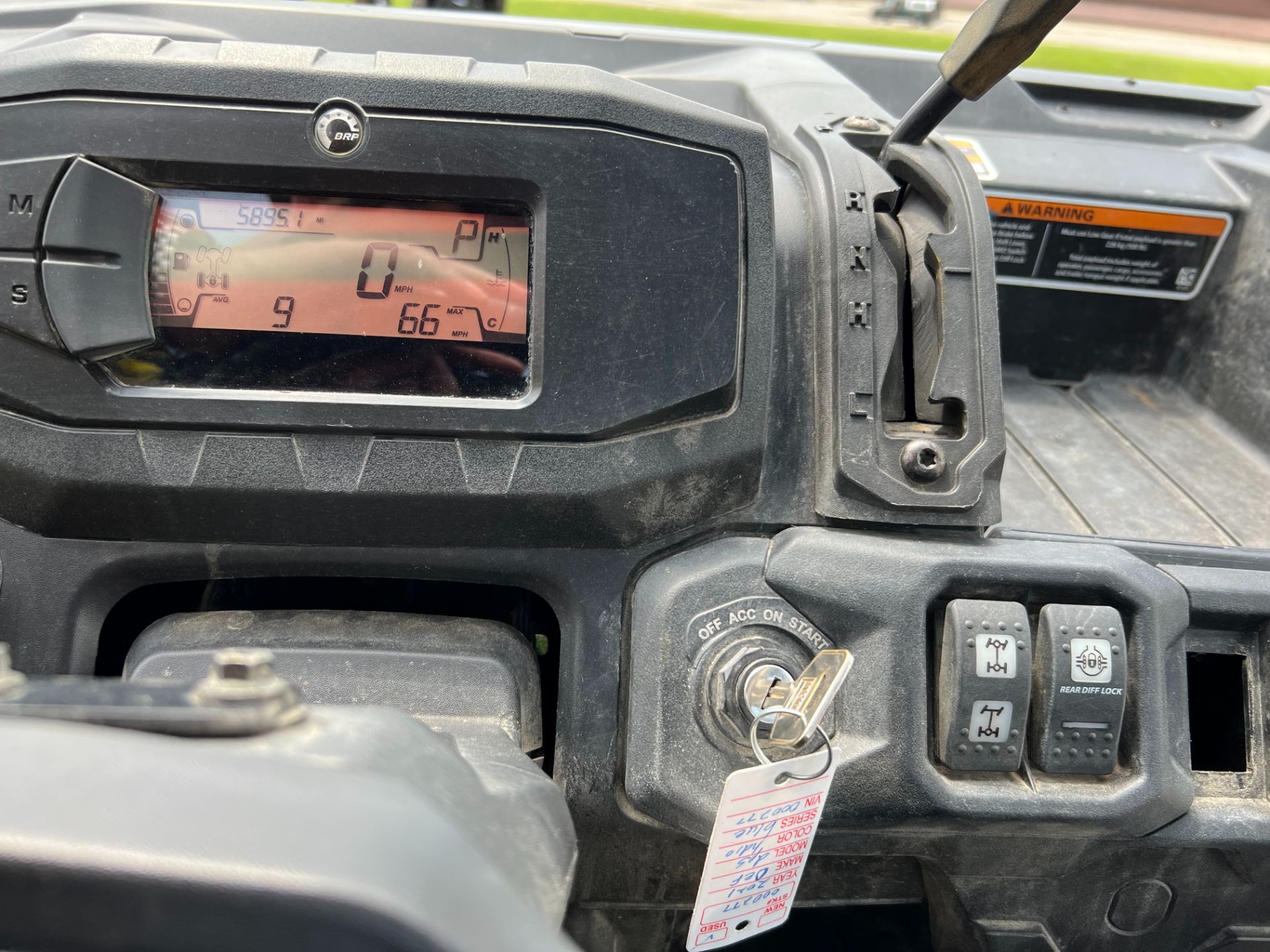 2021 Can-Am DEFENDER DPS HD10 in Columbus, Ohio - Photo 7